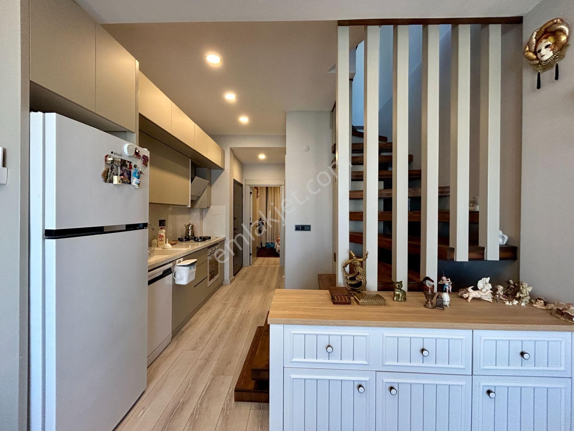 Kuşadası Güzelçamlıda Eşsız Deniz Manzaralı Modern Ve Lüks Satılık Çatı Dubleks - Görsel 16