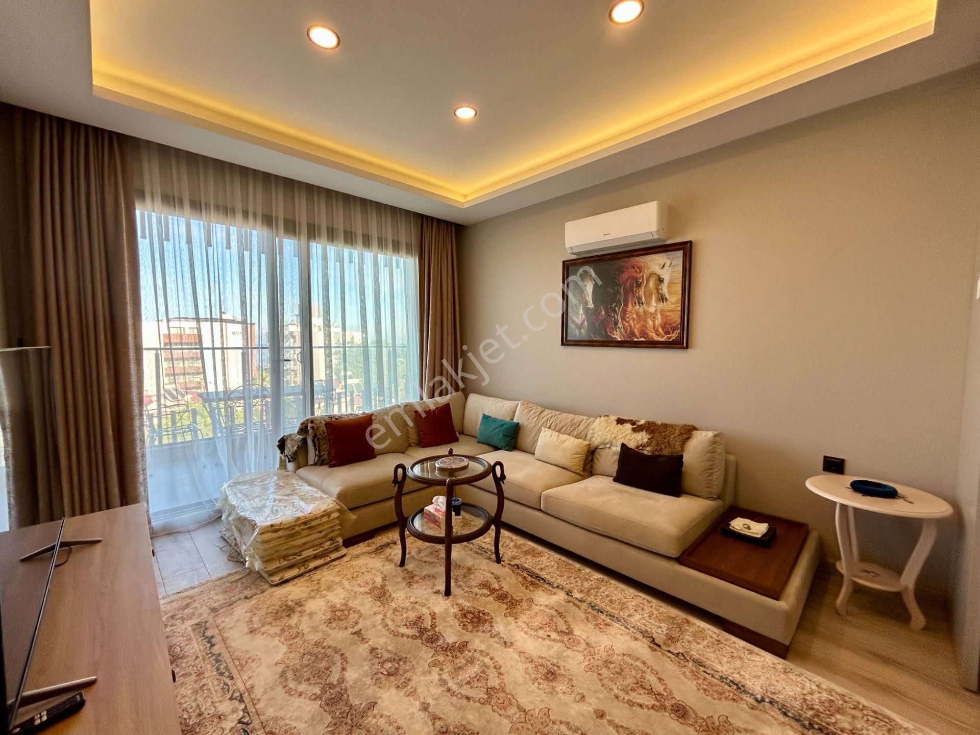 Kuşadası Güzelçamlıda Eşsız Deniz Manzaralı Modern Ve Lüks Satılık Çatı Dubleks - Görsel 12