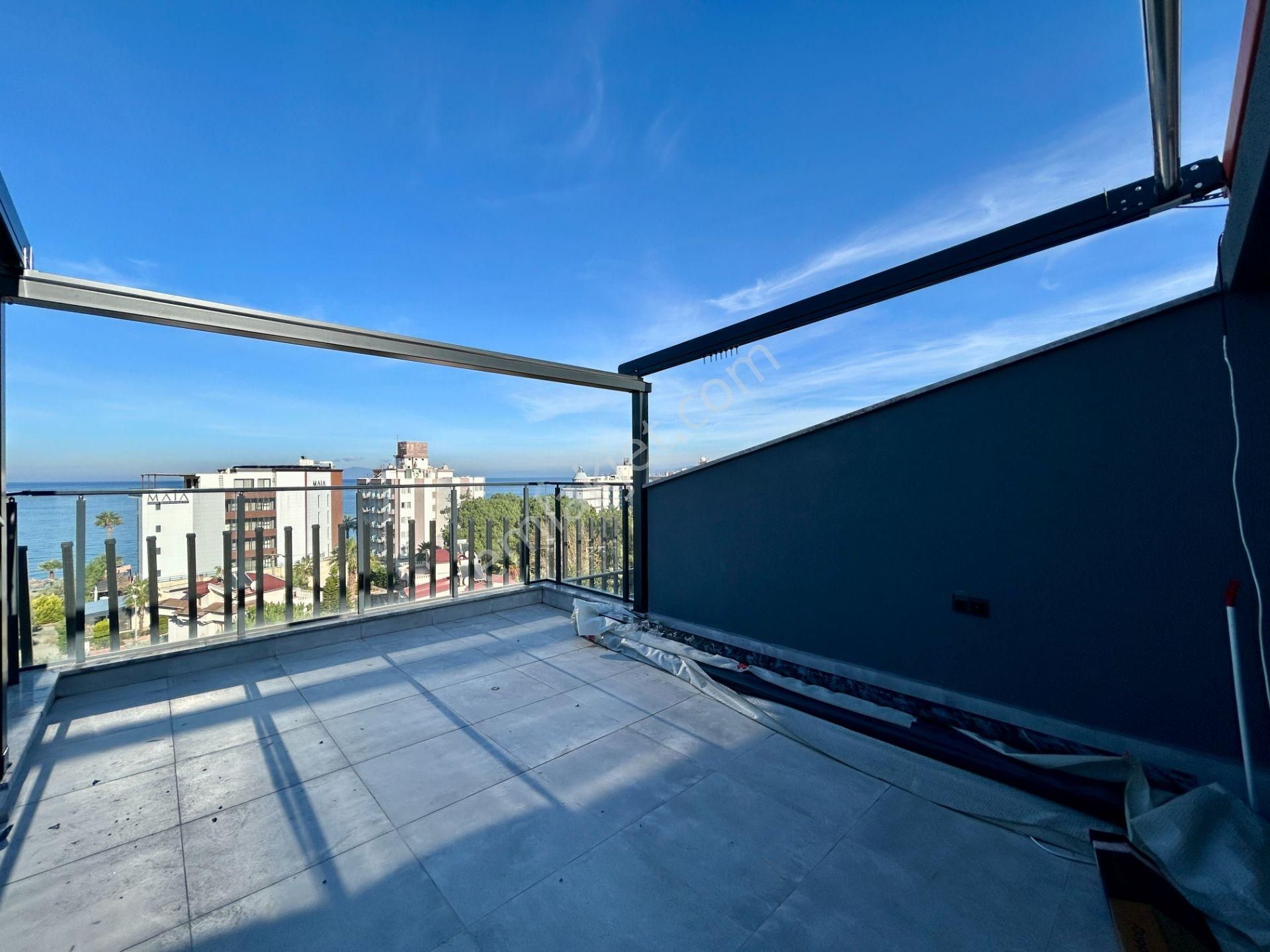 Kuşadası Güzelçamlıda Eşsız Deniz Manzaralı Modern Ve Lüks Satılık Çatı Dubleks - Görsel 21