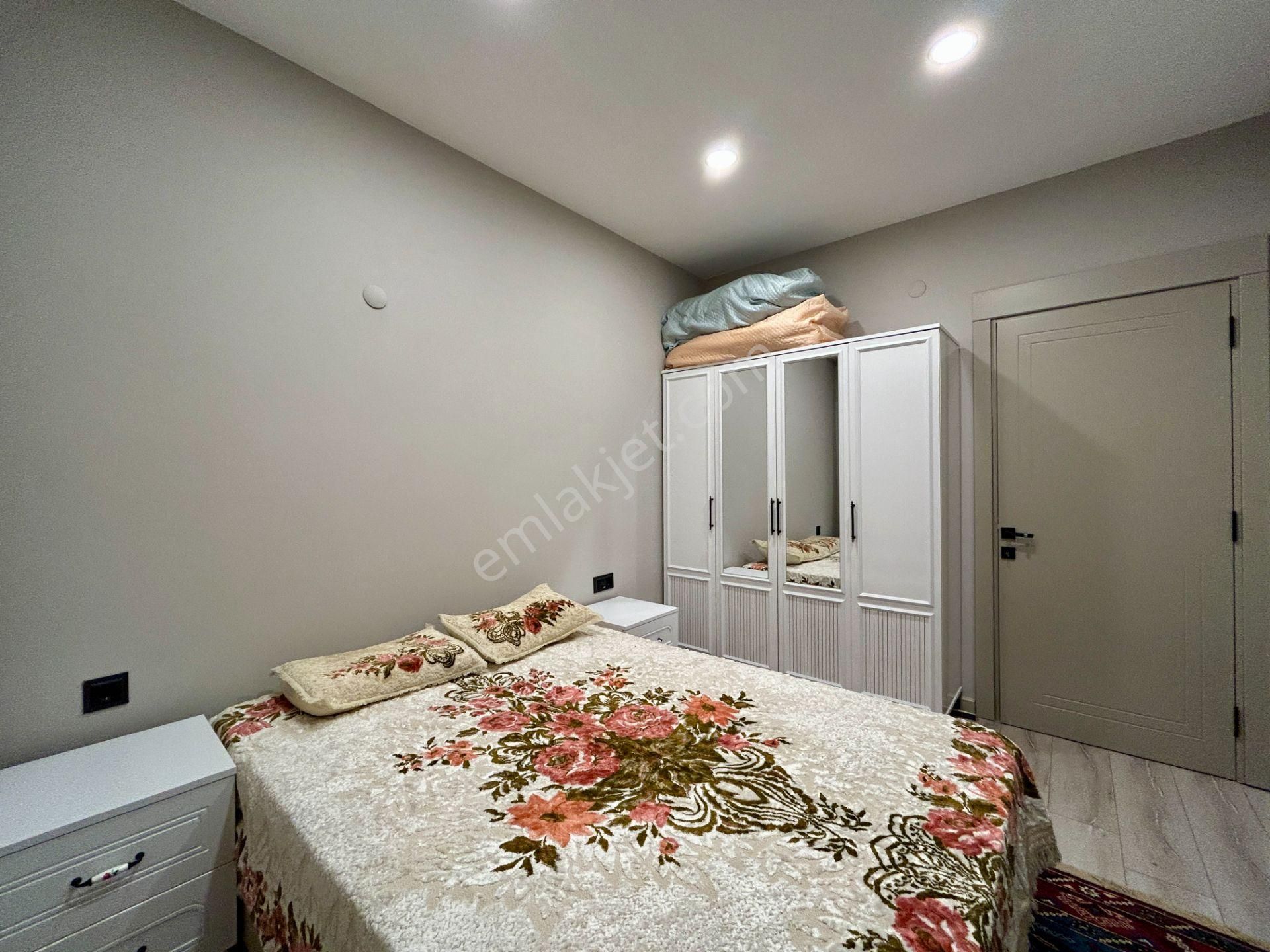 Kuşadası Güzelçamlıda Eşsız Deniz Manzaralı Modern Ve Lüks Satılık Çatı Dubleks - Görsel 19