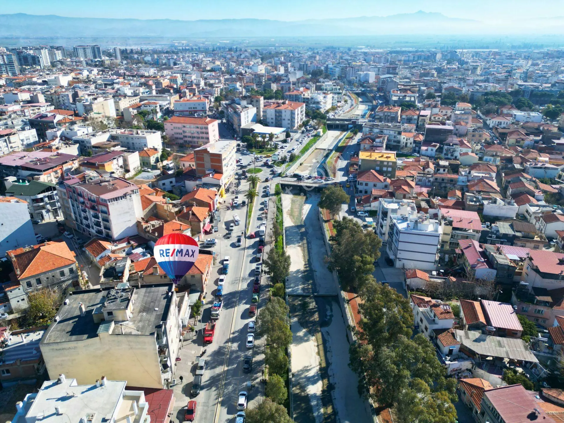 Söke Merkez'de Cadde Üzerinde Satılık İşyeri... - Görsel 3