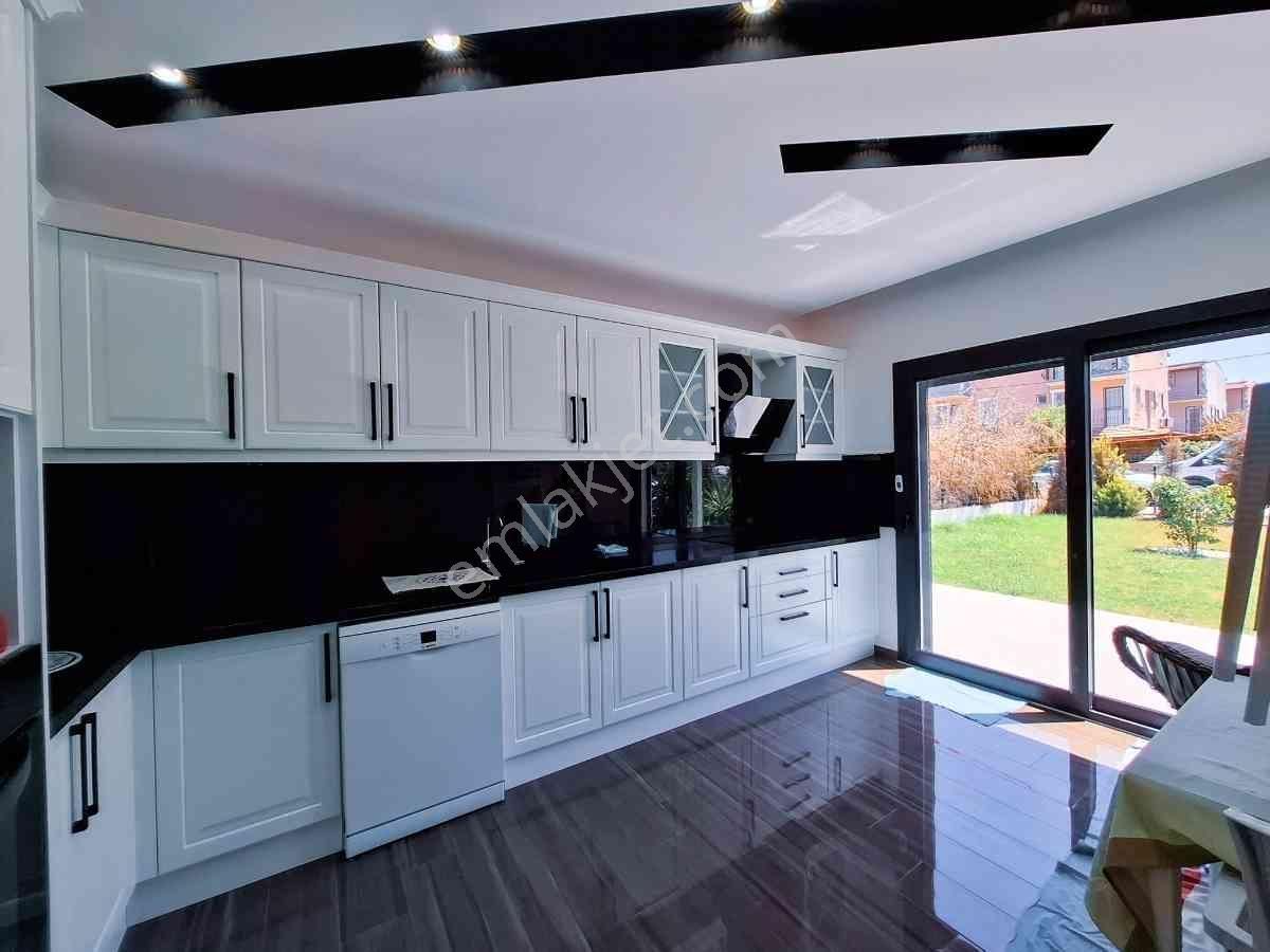 Dıdım Efeler Mahallesı'nde Yüksek Konforlu 4+1 Havuzlu Vılla - Görsel 3