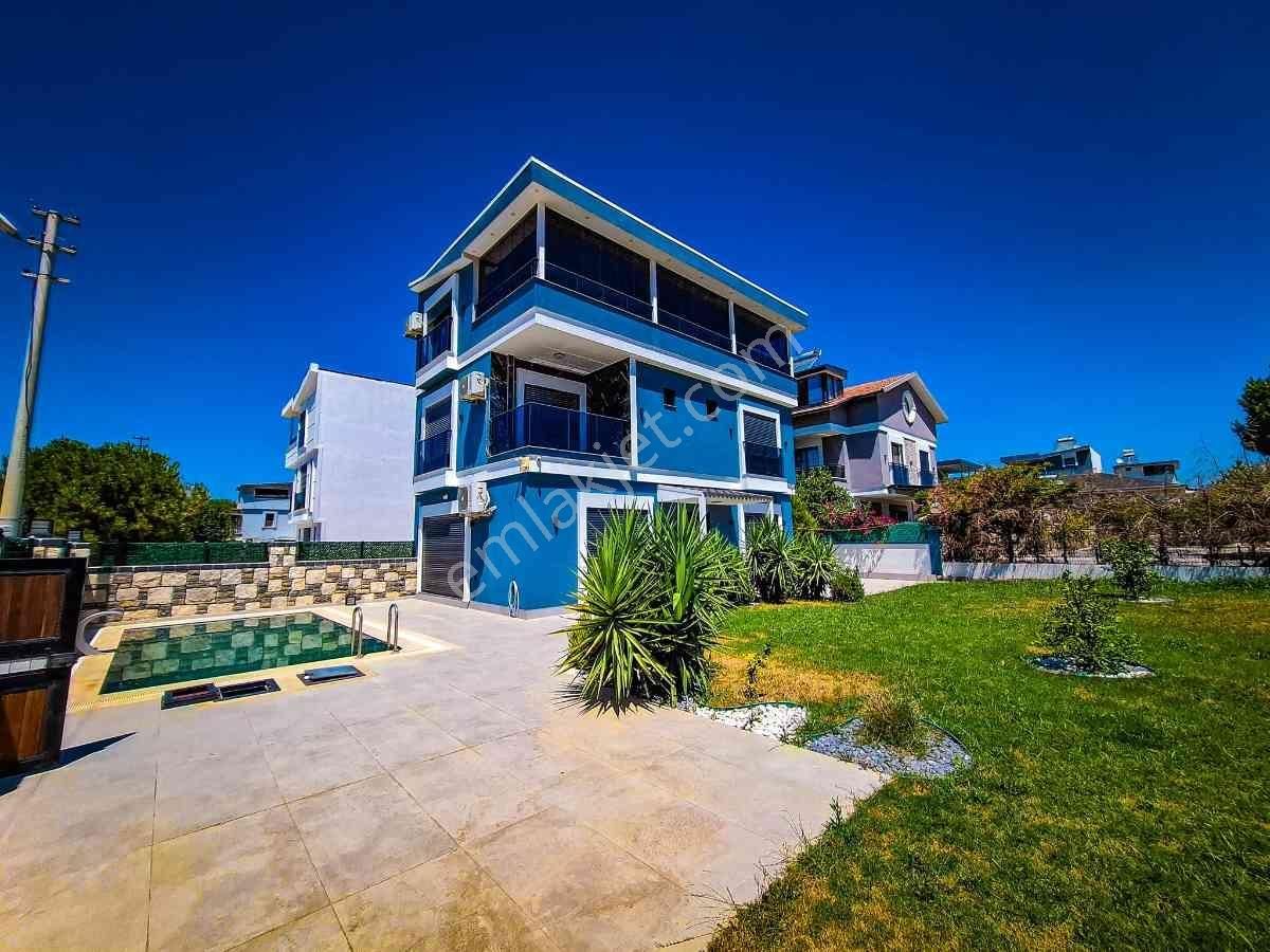 Dıdım Efeler Mahallesı'nde Yüksek Konforlu 4+1 Havuzlu Vılla