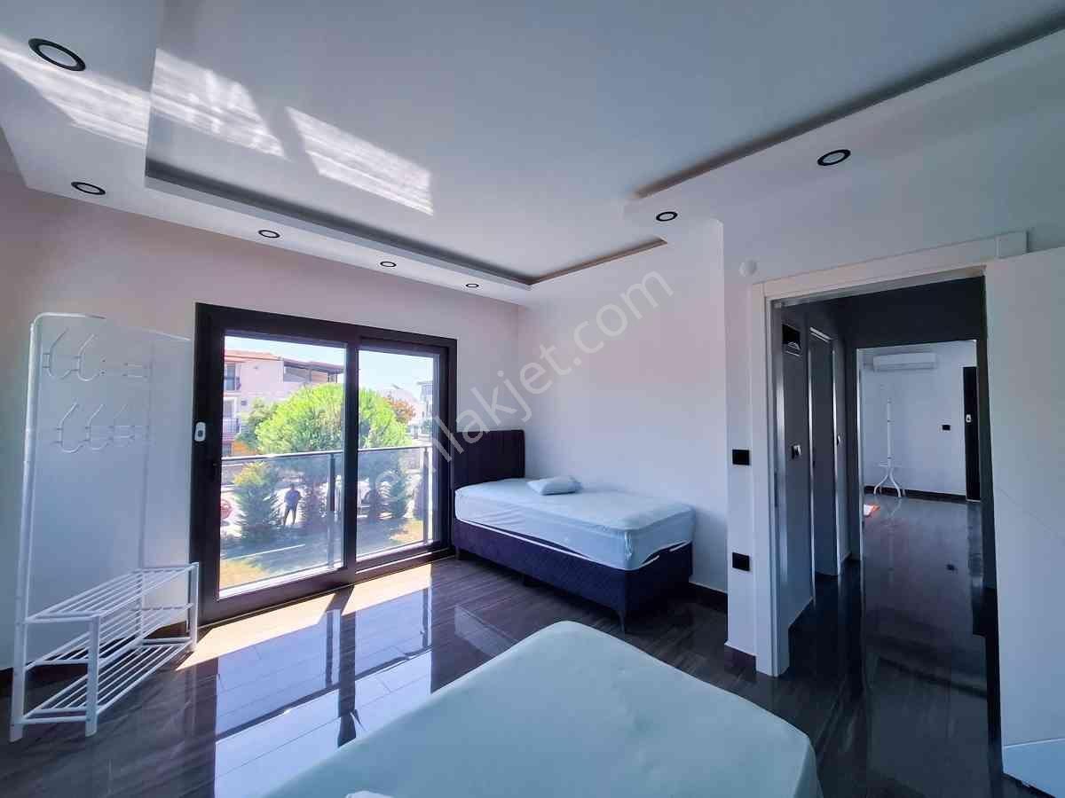 Dıdım Efeler Mahallesı'nde Yüksek Konforlu 4+1 Havuzlu Vılla - Görsel 16