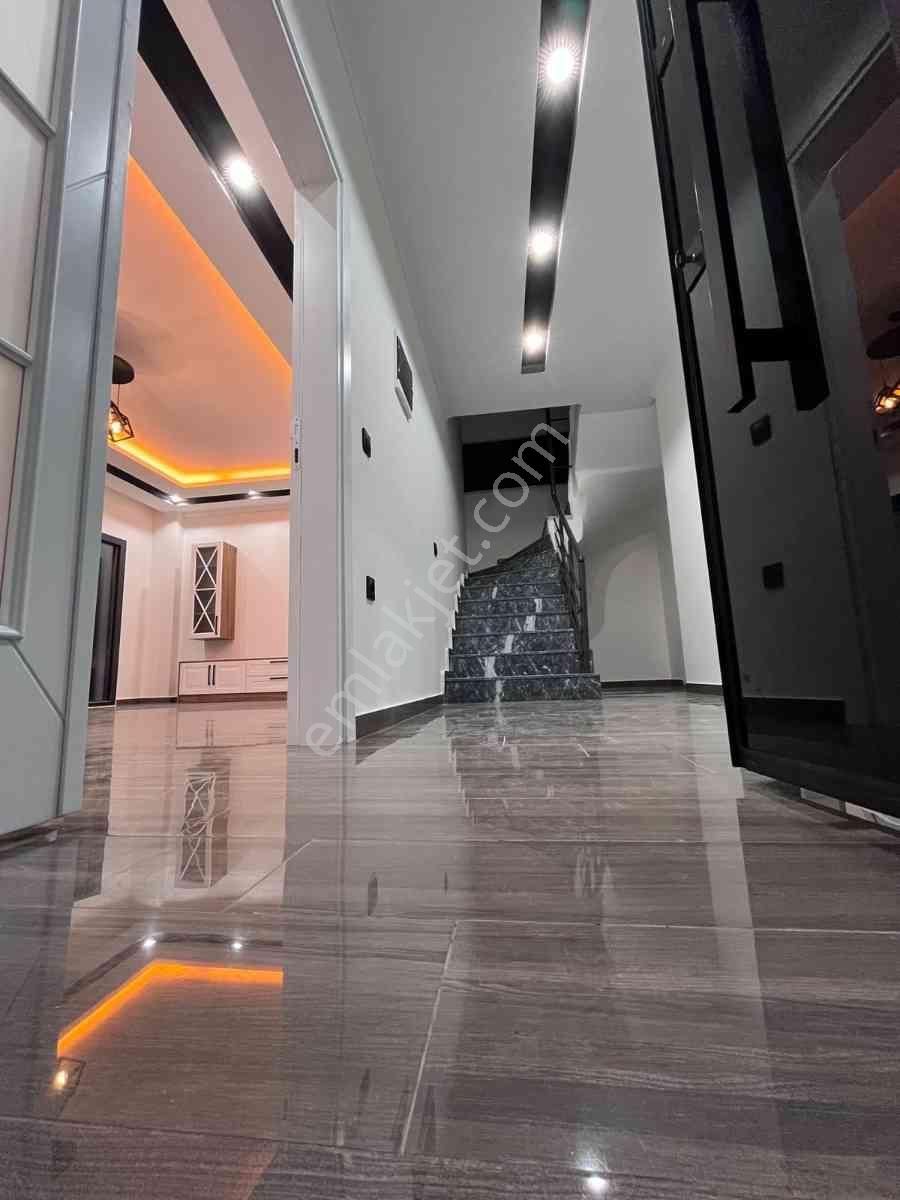 Dıdım Efeler Mahallesı'nde Yüksek Konforlu 4+1 Havuzlu Vılla - Görsel 19