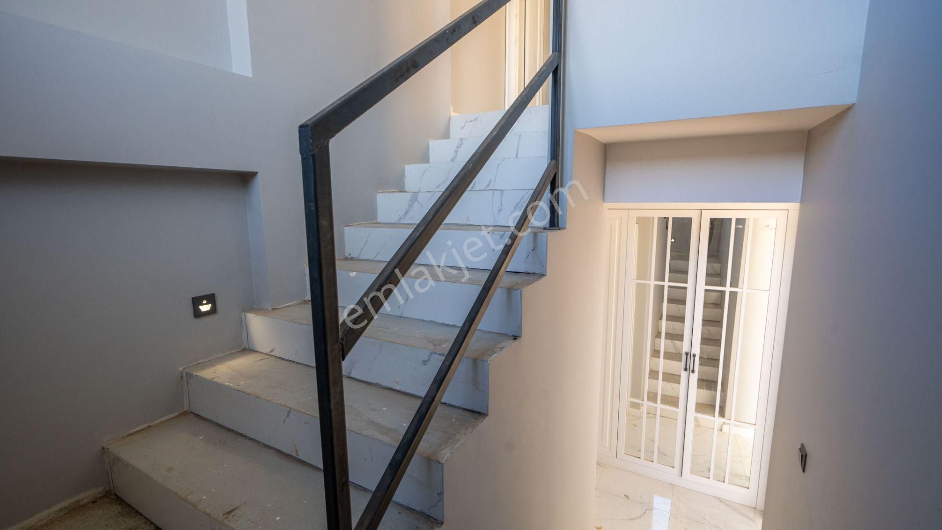 Muğla Menteşe Yenice'de Satılık 4+1 Lüks Villa - Görsel 12