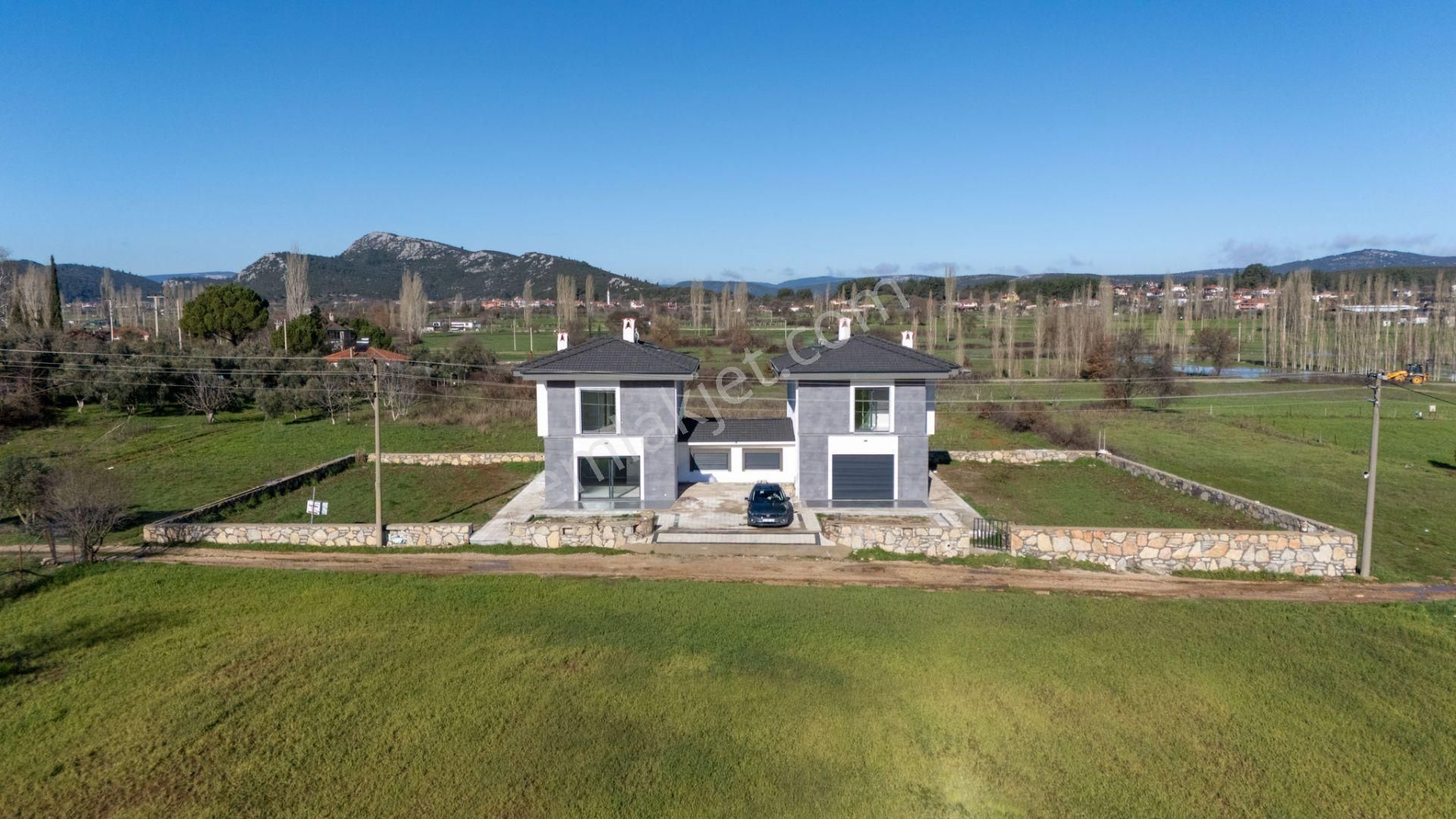 Muğla Menteşe Yenice'de Satılık 4+1 Lüks Villa - Görsel 31