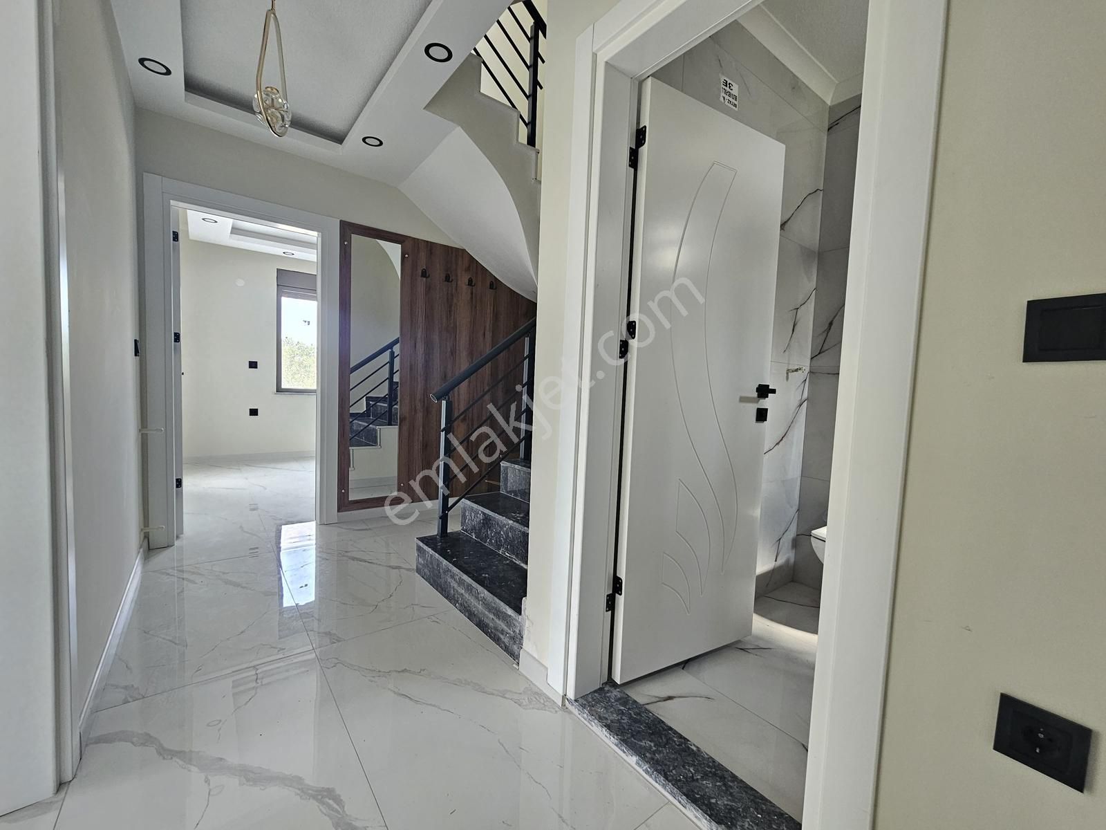 Eu Gayrimenkulden Deniz Ve Doğa Manzaralı 4+1 Villa - Görsel 15