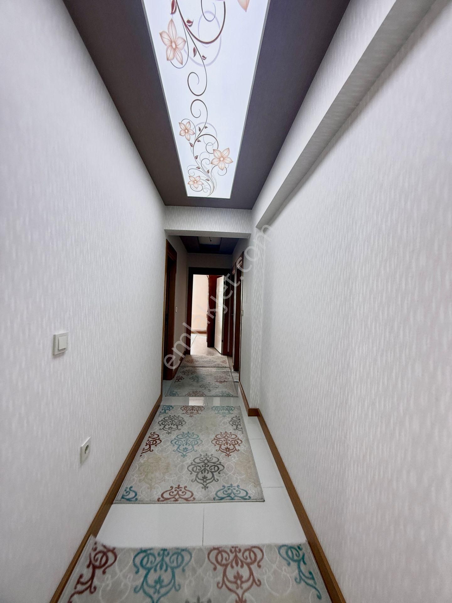 Merkez Mah. Bulvar Cephe Teras Balkonlu Geniş Lüx 4+1 - Görsel 27