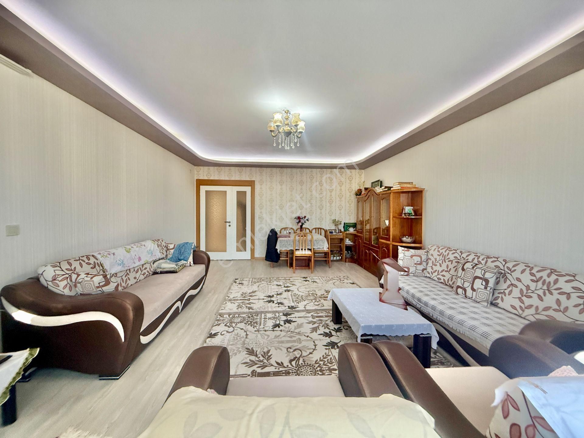 Merkez Mah. Bulvar Cephe Teras Balkonlu Geniş Lüx 4+1 - Görsel 5