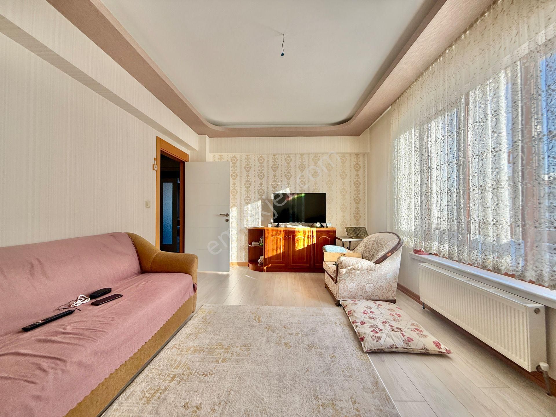 Merkez Mah. Bulvar Cephe Teras Balkonlu Geniş Lüx 4+1 - Görsel 12