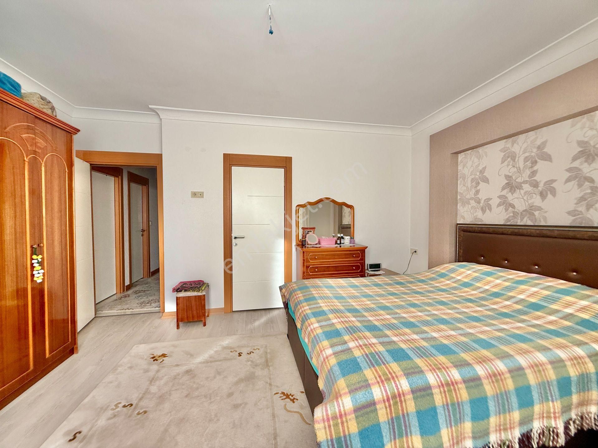 Merkez Mah. Bulvar Cephe Teras Balkonlu Geniş Lüx 4+1 - Görsel 20