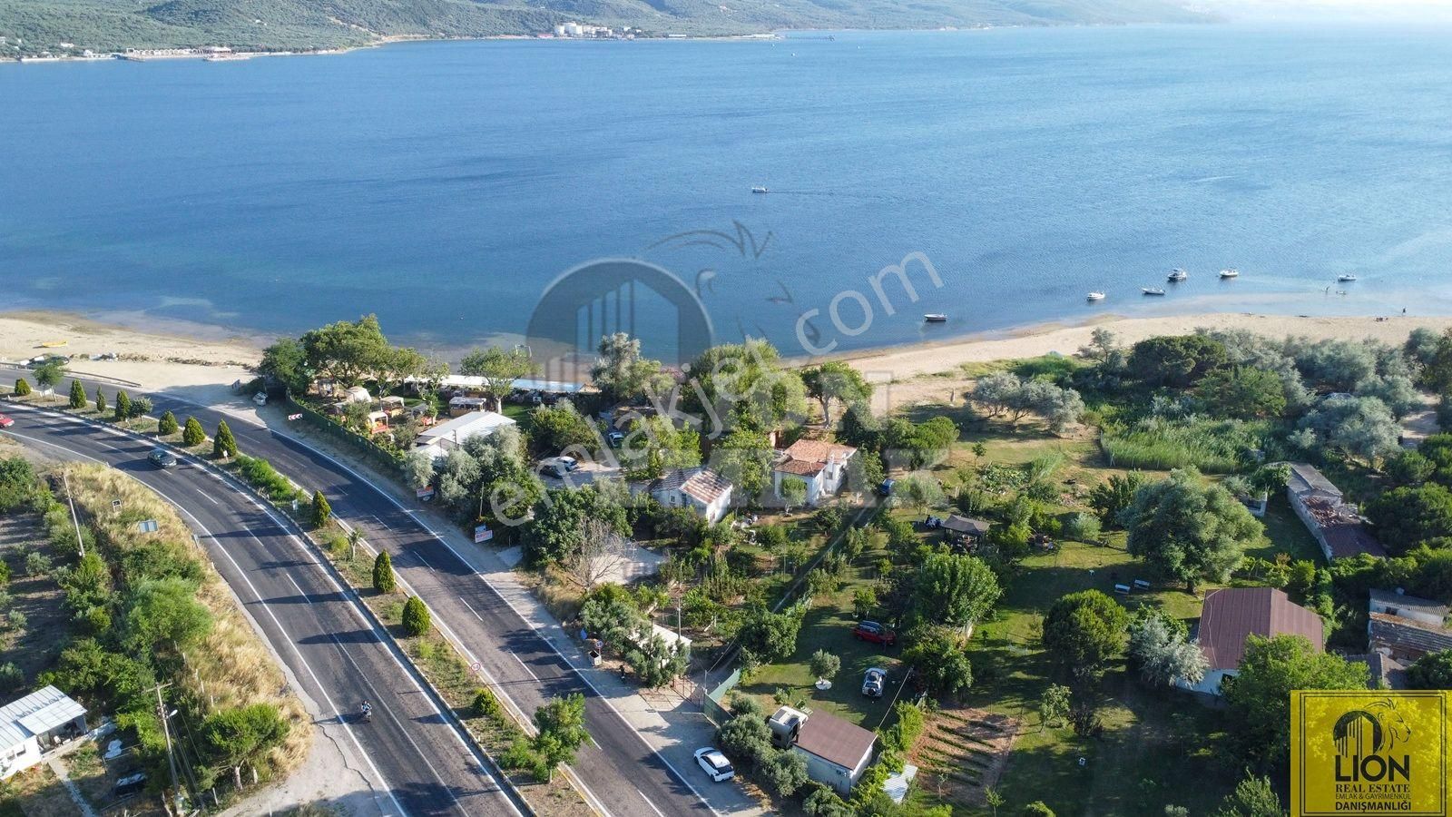 🟨⬛lıon Emlak'tan Erdek Yukarıyapıcı'da Denize Sıfır 820m² Arsa Üzerinde 2+1 Satılık Müstakil Ev⬛🟨 - Görsel 4