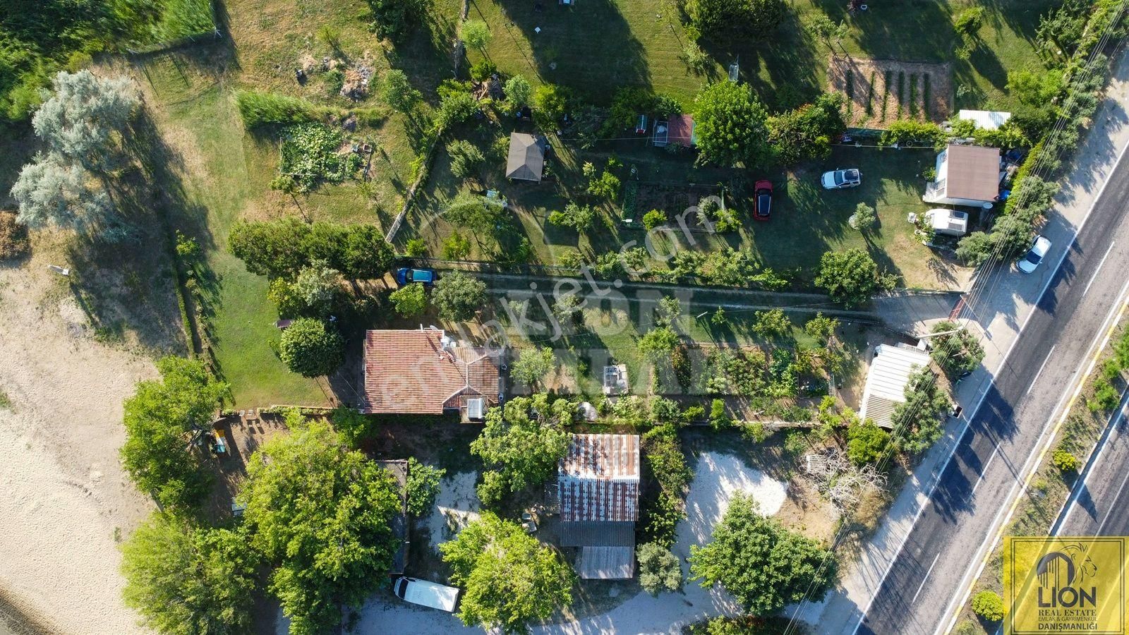 🟨⬛lıon Emlak'tan Erdek Yukarıyapıcı'da Denize Sıfır 820m² Arsa Üzerinde 2+1 Satılık Müstakil Ev⬛🟨 - Görsel 6