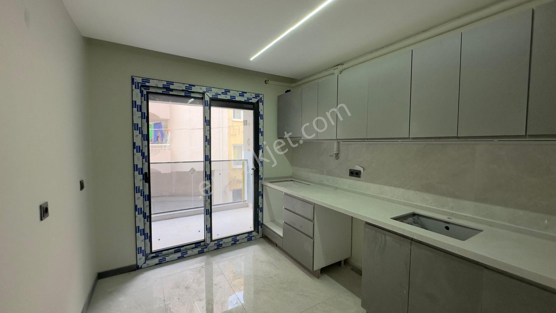 Msg'den Göztepe Metro Yakını 3+1 Kiralık Daire - Görsel 35