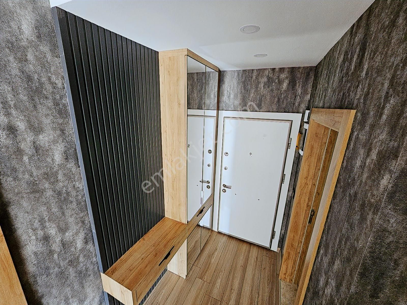 Eu Gayrimenkulden Girişte Odalı Denize Yakın Tek Müstakil Villa - Görsel 32