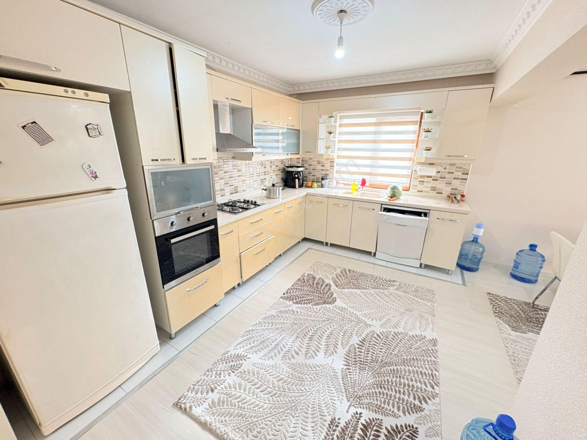 İmaremlak2'den Saray Cadde Üzerinde 3+1 175m2 3 Cepheli Site - Görsel 23