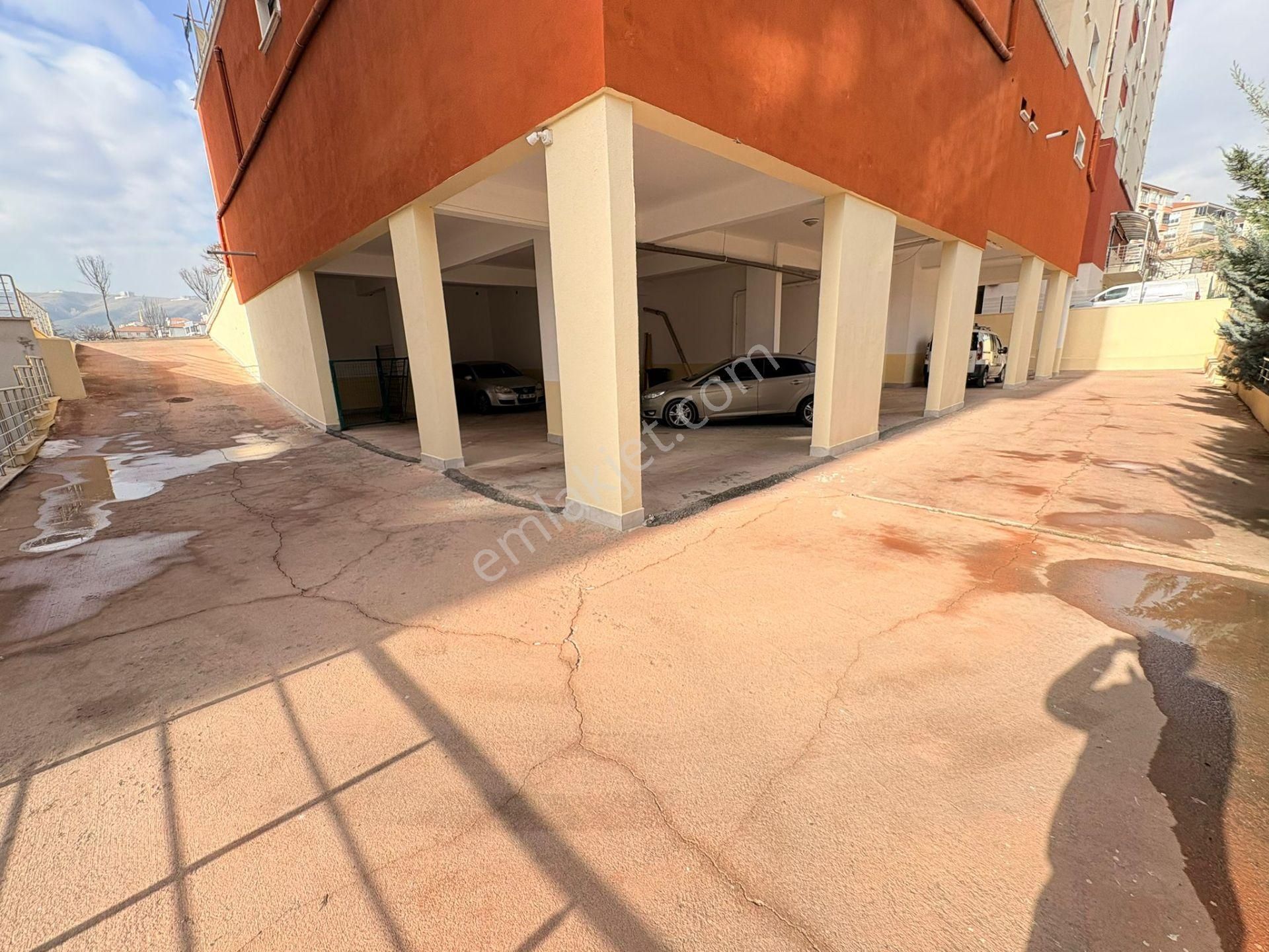 İmaremlak2'den Saray Cadde Üzerinde 3+1 175m2 3 Cepheli Site - Görsel 14