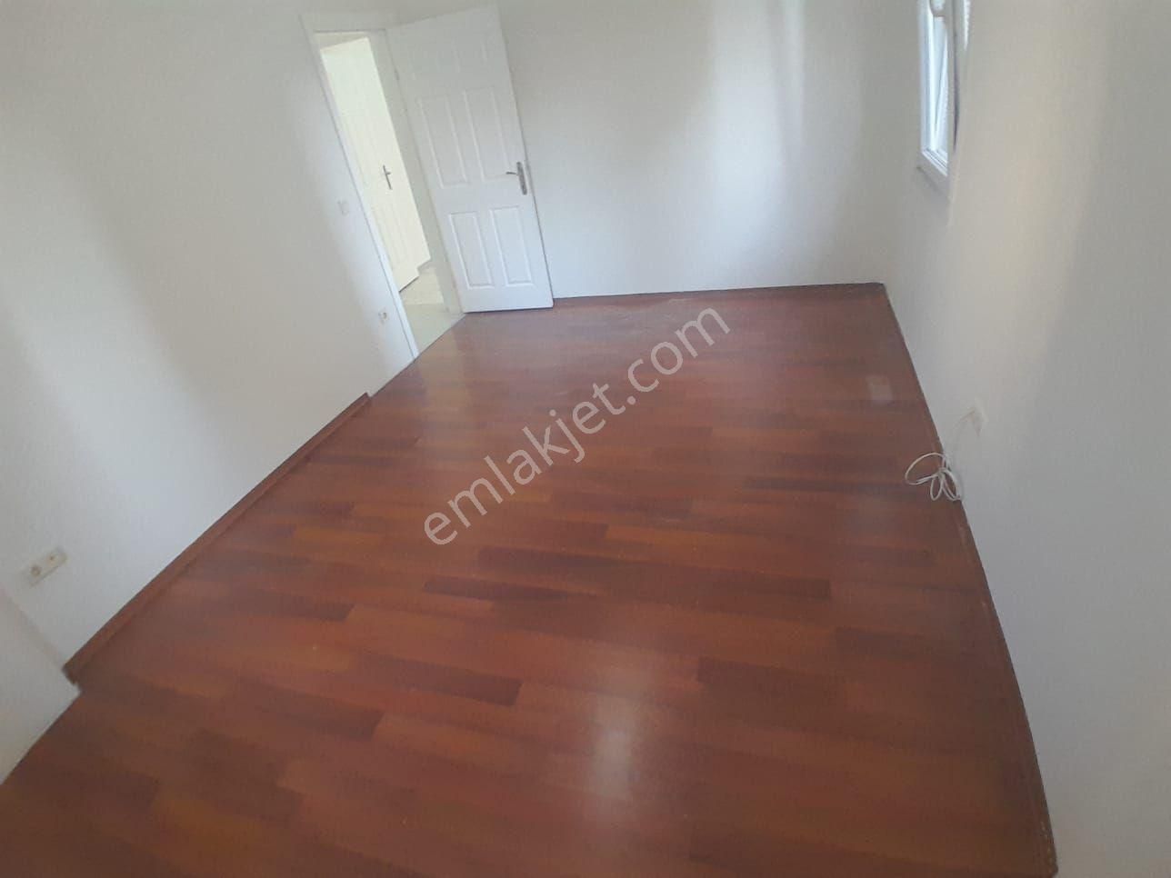 Küçükköy Validesuyu Konutlarında Büyük Tip Havuz Cepheli 2+1 - Görsel 5