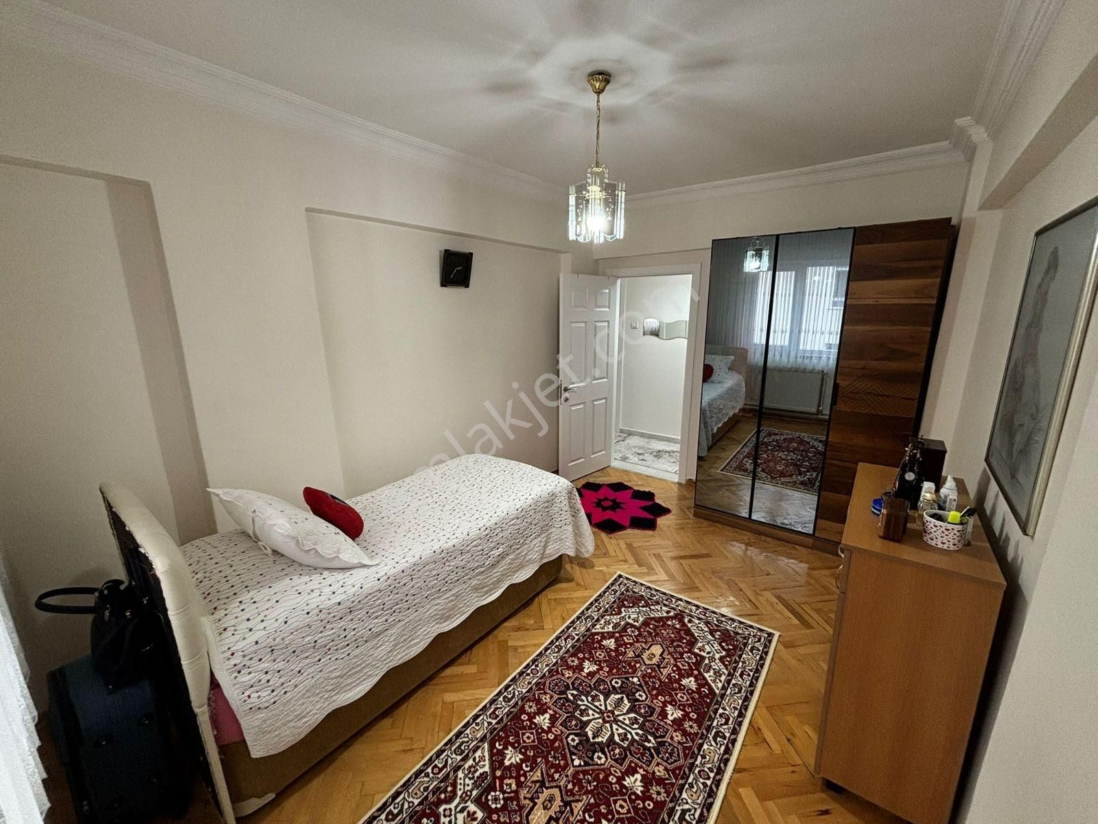 Kanaat'ten Sinan Caddesi Vadi Yakını Bağımsız Yapılı Güney Cp - Görsel 22