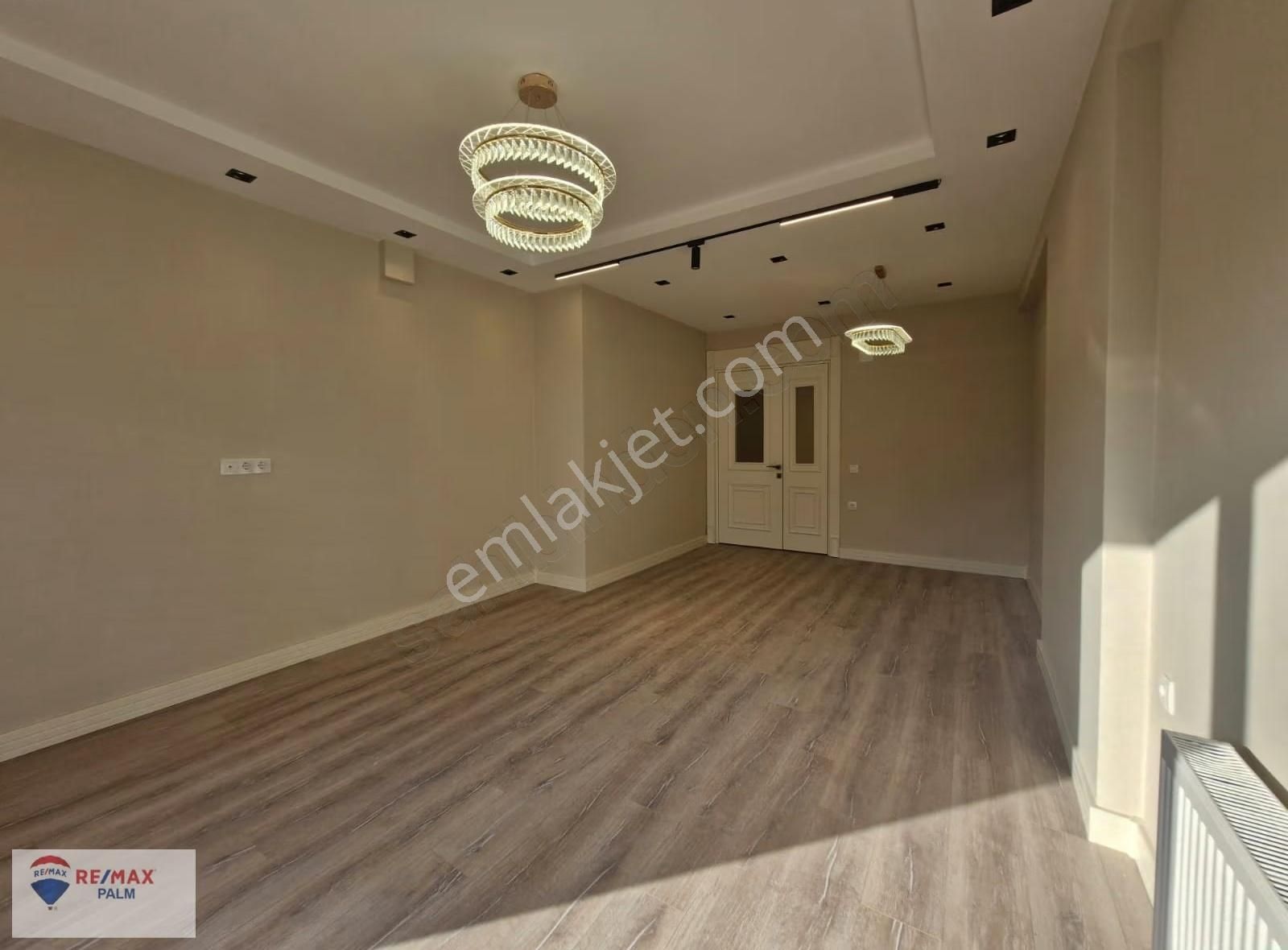 Remax Palm'den 75.yıl Mah.'de Denize 400 M Lüks Satılık Daire - Görsel 2