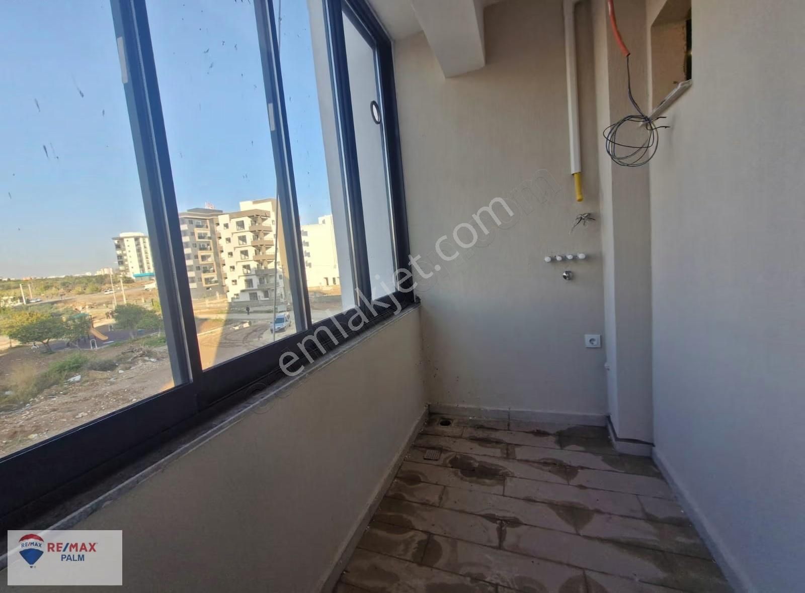 Remax Palm'den 75.yıl Mah.'de Denize 400 M Lüks Satılık Daire - Görsel 6