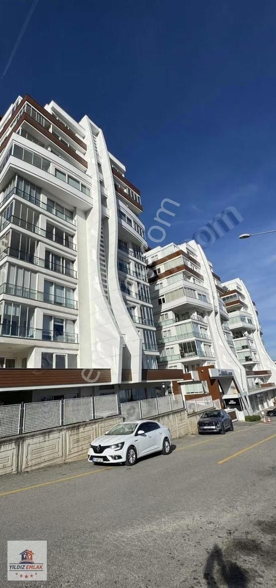 Yıldız Gayrimenkulden Armada Sitesin De Satılık Bahçe Katı Daire