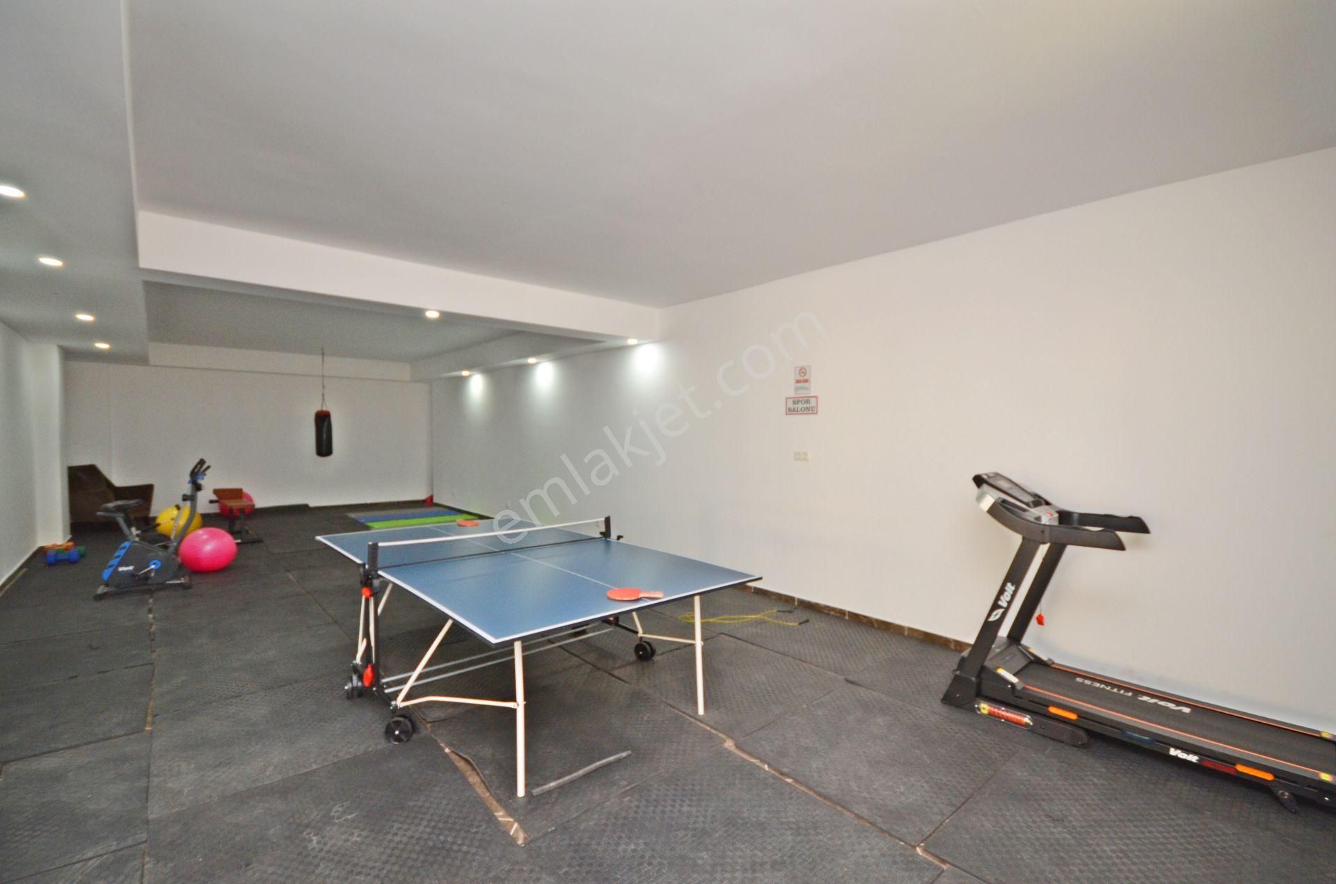 Alanya Oba Çarşamba Mevkinde Kiralık 2+1 Ayrı Mutfak Eşyalı Daire - Görsel 5