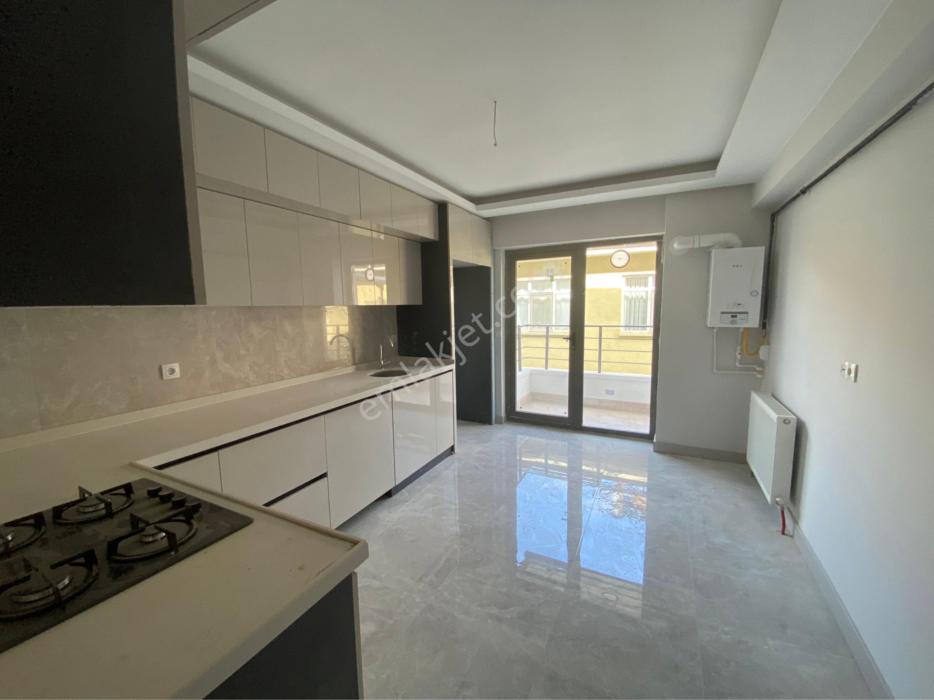 Ayrancı Güleryüz Sokak Sıfır Bina Da Asansörlü, K. Garajlı Satılık 4+1 Daire - Görsel 8