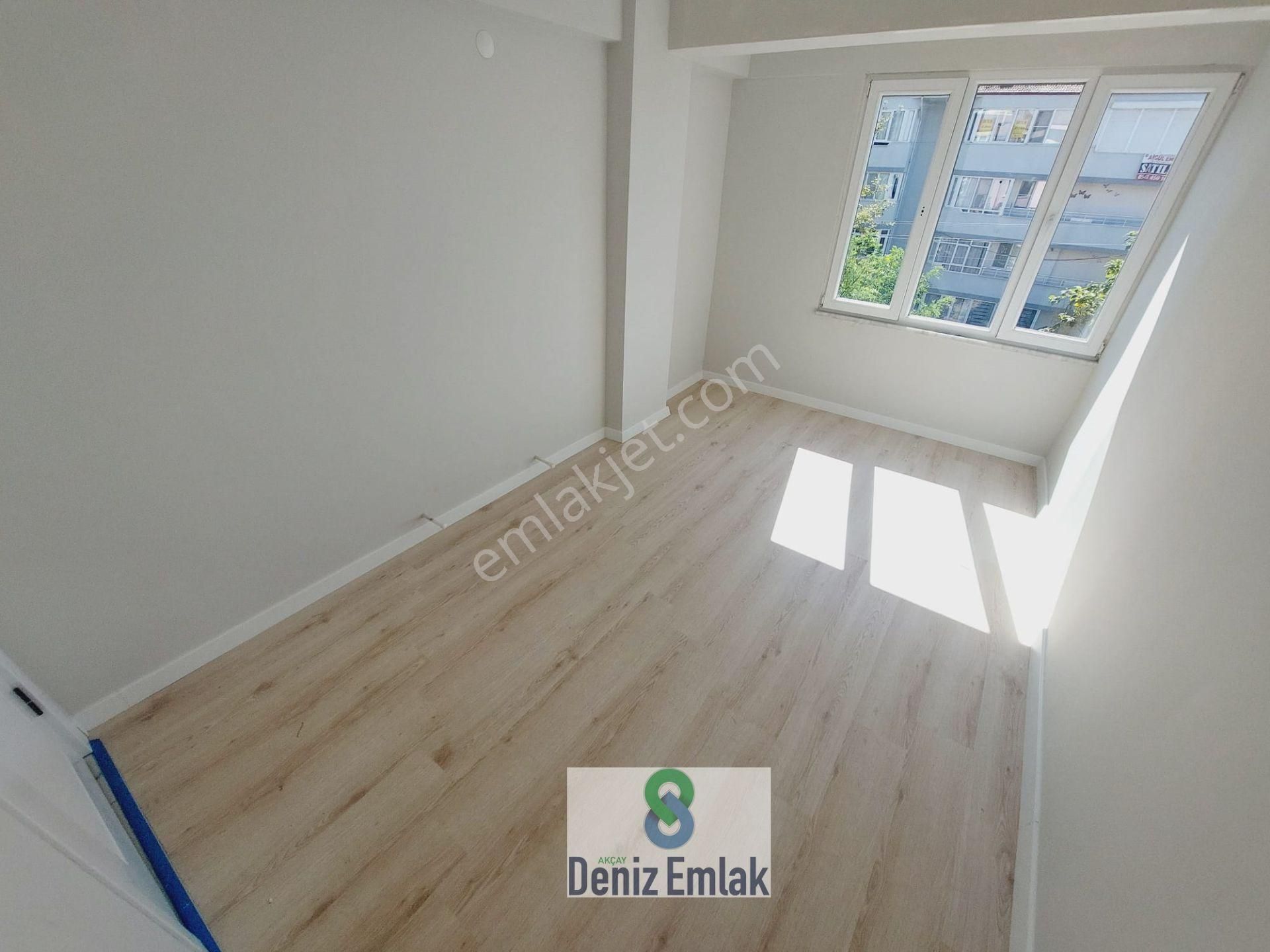 Denizden Akçayda Ön Cephe Arakat Geniş Masrafsız Satılık 2+1 Daire. - Görsel 9
