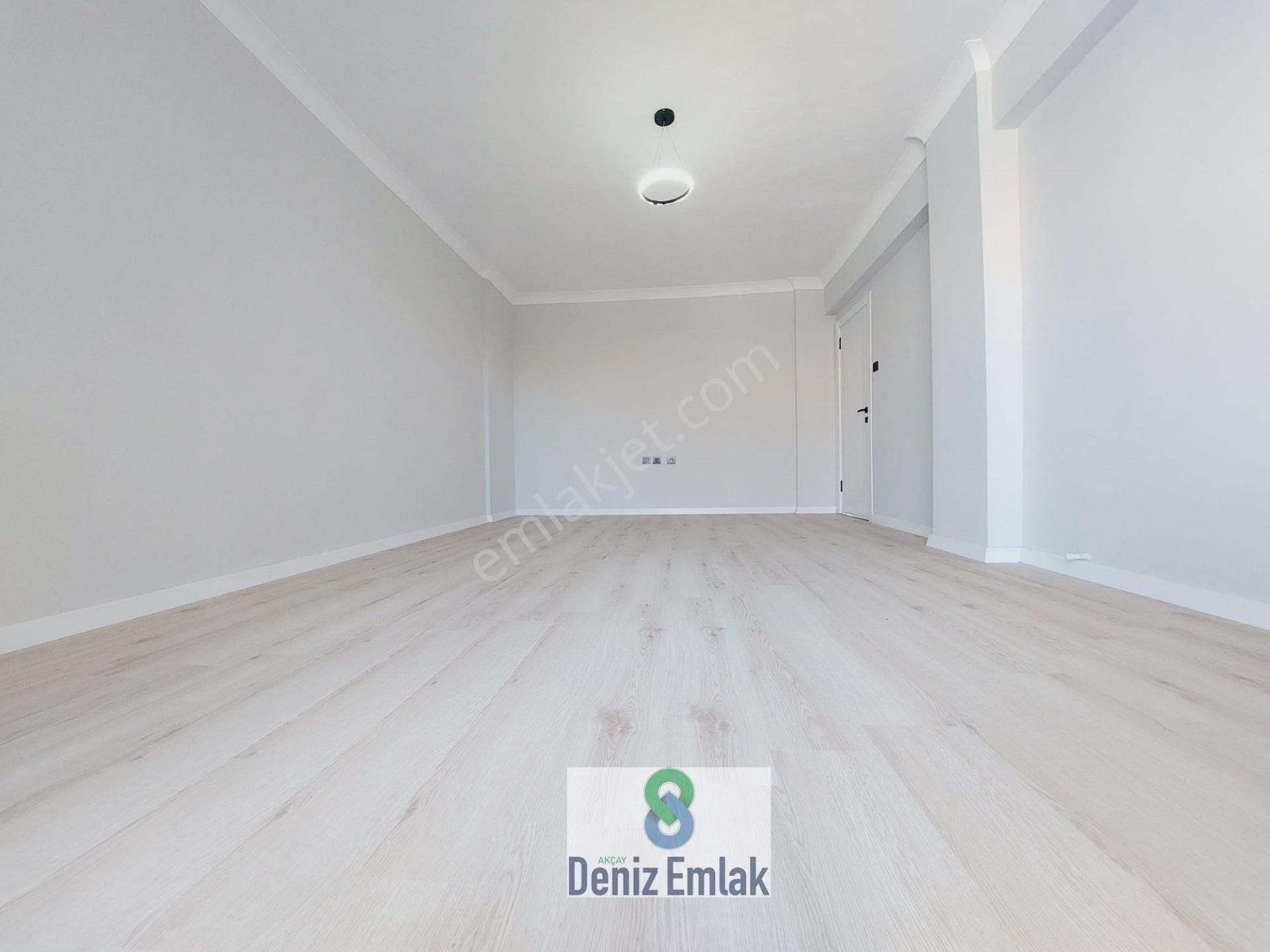 Denizden Akçayda Ön Cephe Arakat Geniş Masrafsız Satılık 2+1 Daire. - Görsel 8