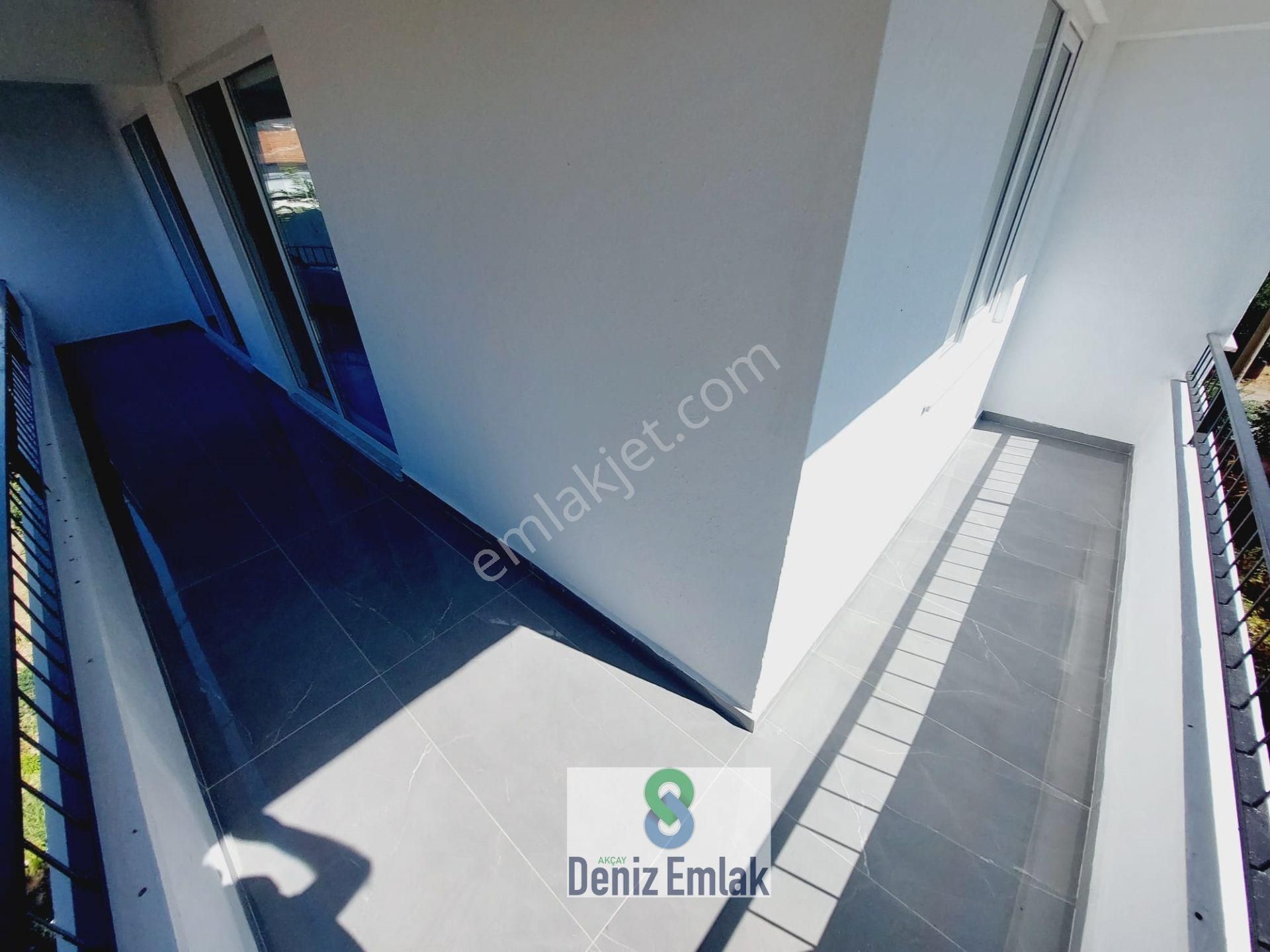 Denizden Akçayda Ön Cephe Arakat Geniş Masrafsız Satılık 2+1 Daire. - Görsel 6