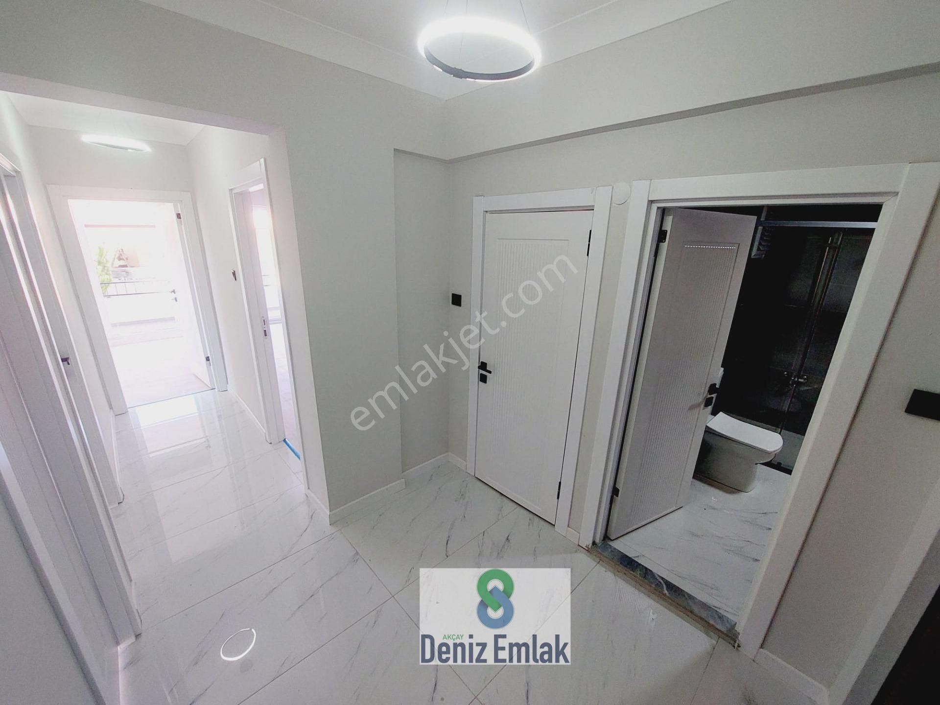 Denizden Akçayda Ön Cephe Arakat Geniş Masrafsız Satılık 2+1 Daire. - Görsel 3