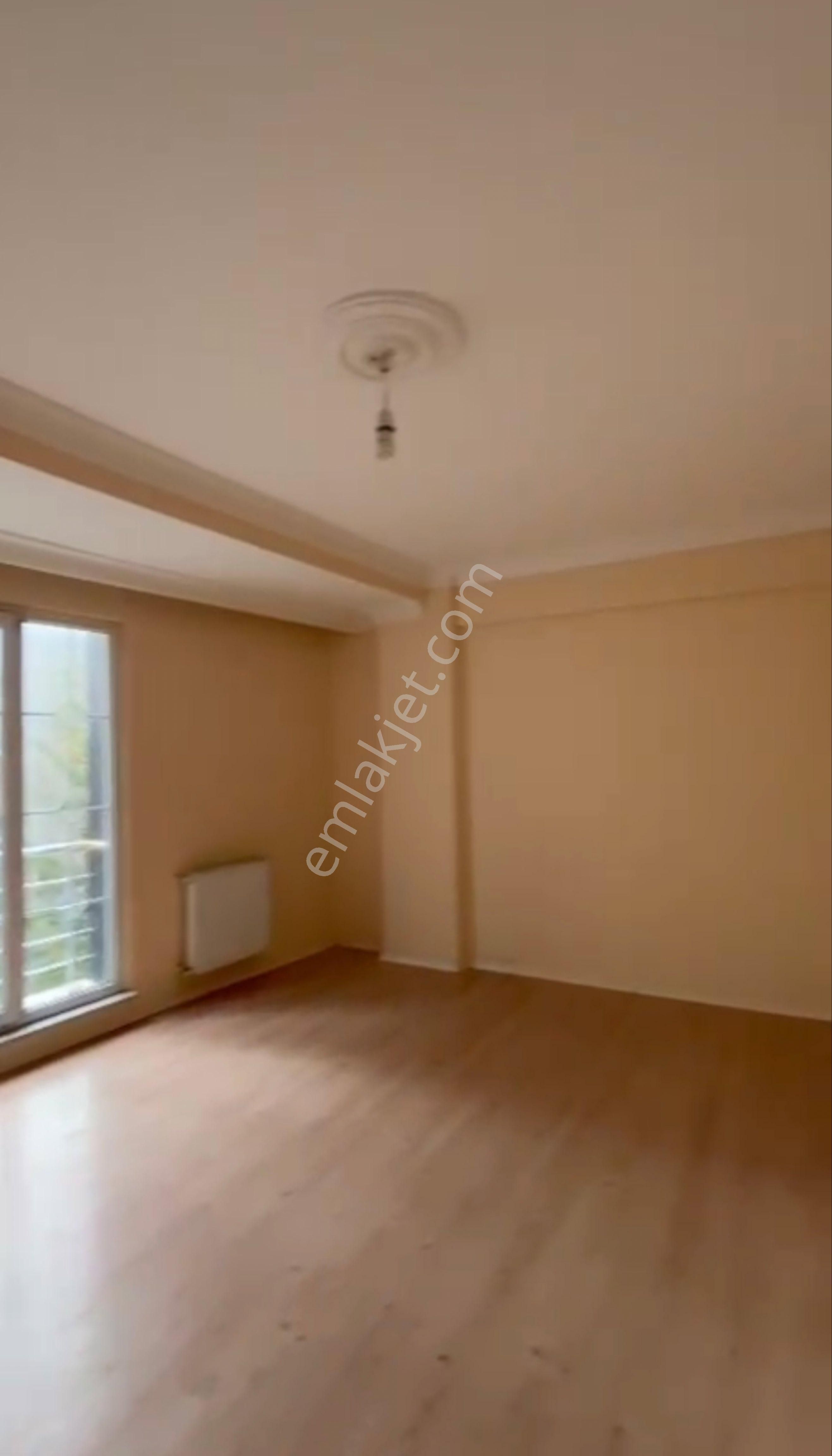 Esencan Hastanesı’ne Yakın Asansörlü Asansör Aktıf Temız Daıre