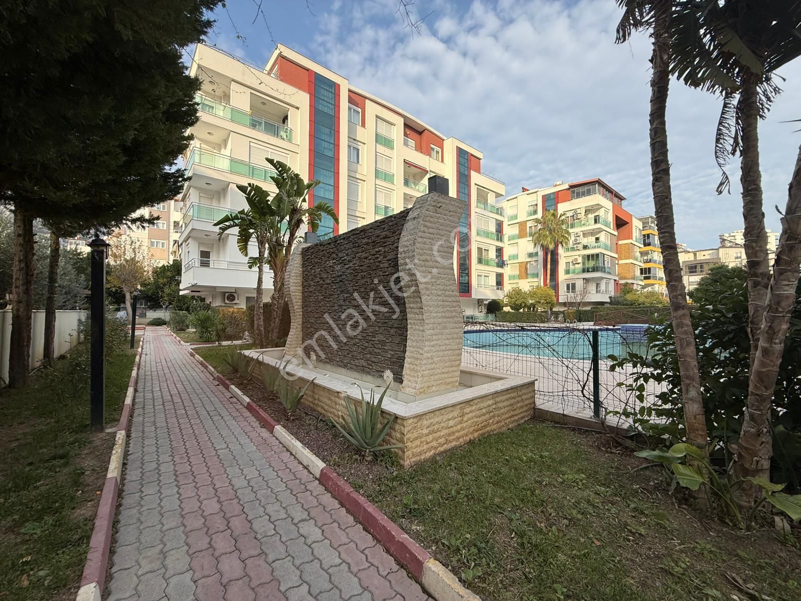 Konyaaltı Hurma'da Havuzlu Otoparklı Sitede Eşyalı Arakat 1+1 Daire - Görsel 30