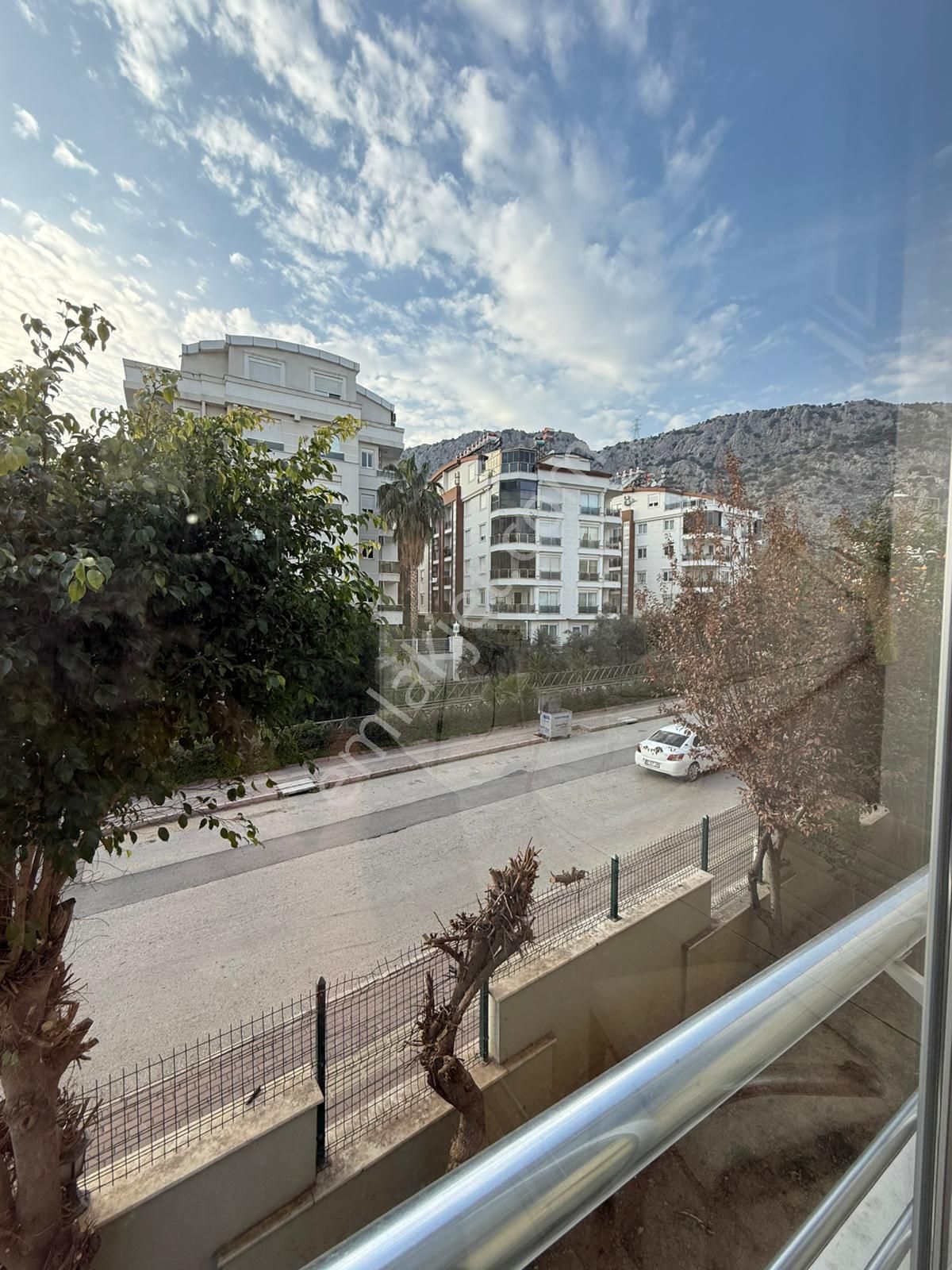 Konyaaltı Hurma'da Havuzlu Otoparklı Sitede Eşyalı Arakat 1+1 Daire - Görsel 29