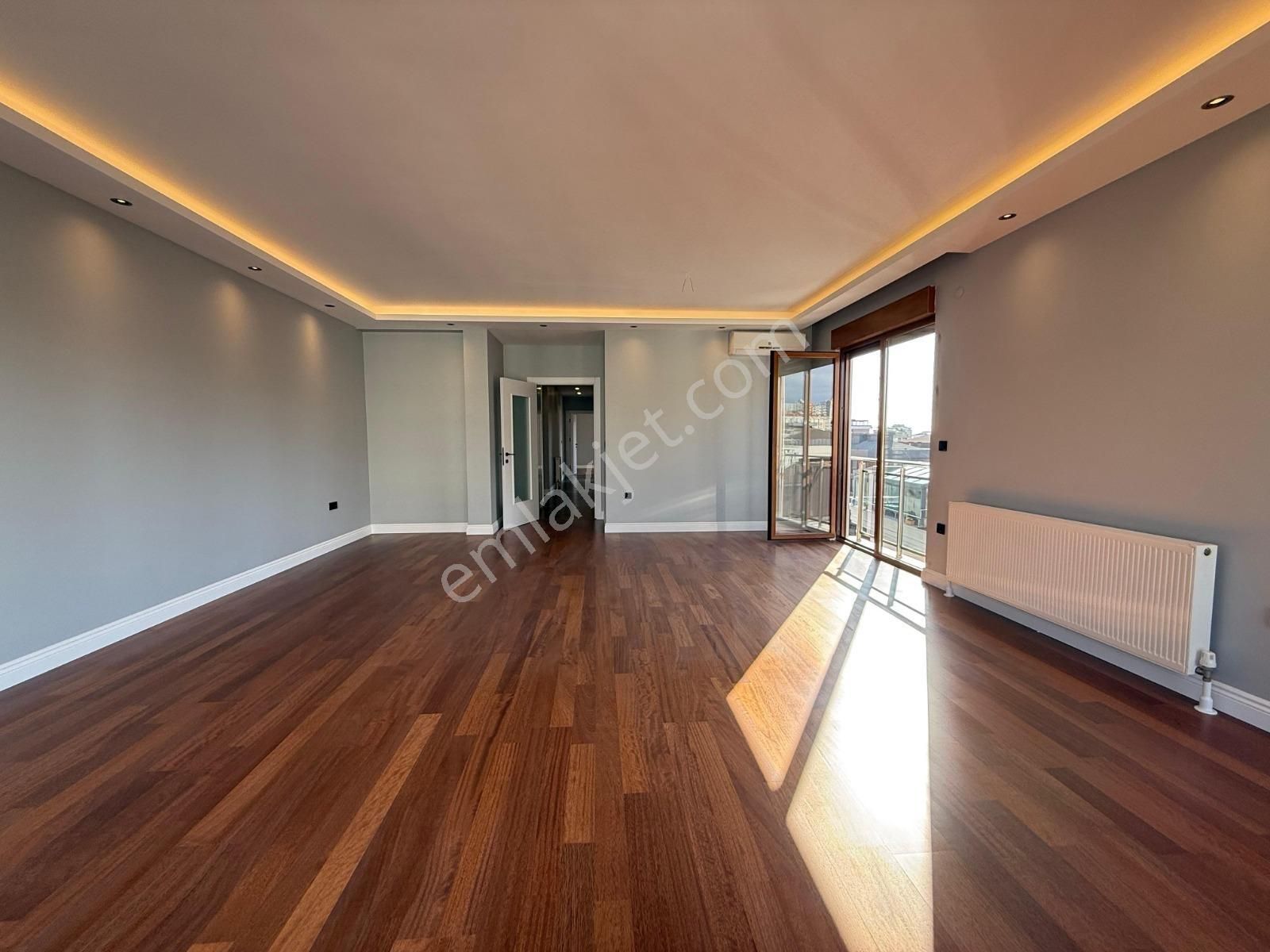 Erenköy'de 3+1 Net 130m2 Ebv Banyolu İskanlı Fırsat Daire - Görsel 13