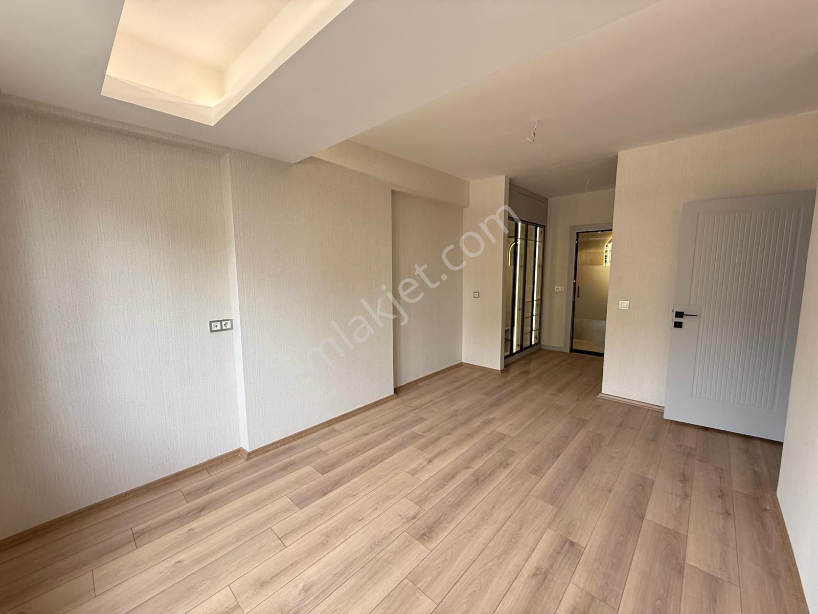 Alparslan Türkeş Cd Larmina Garden 4+1 Arakat Cadde Cephe Fırsat - Görsel 13