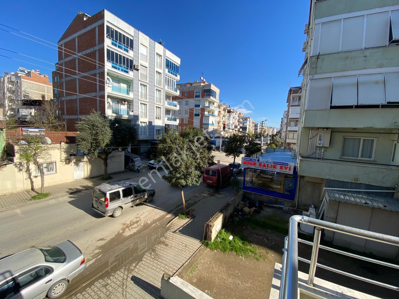 Gülcü Gayrimenkulden Cadde Üzerinde Kiralık Ara Kat Daire - Görsel 7