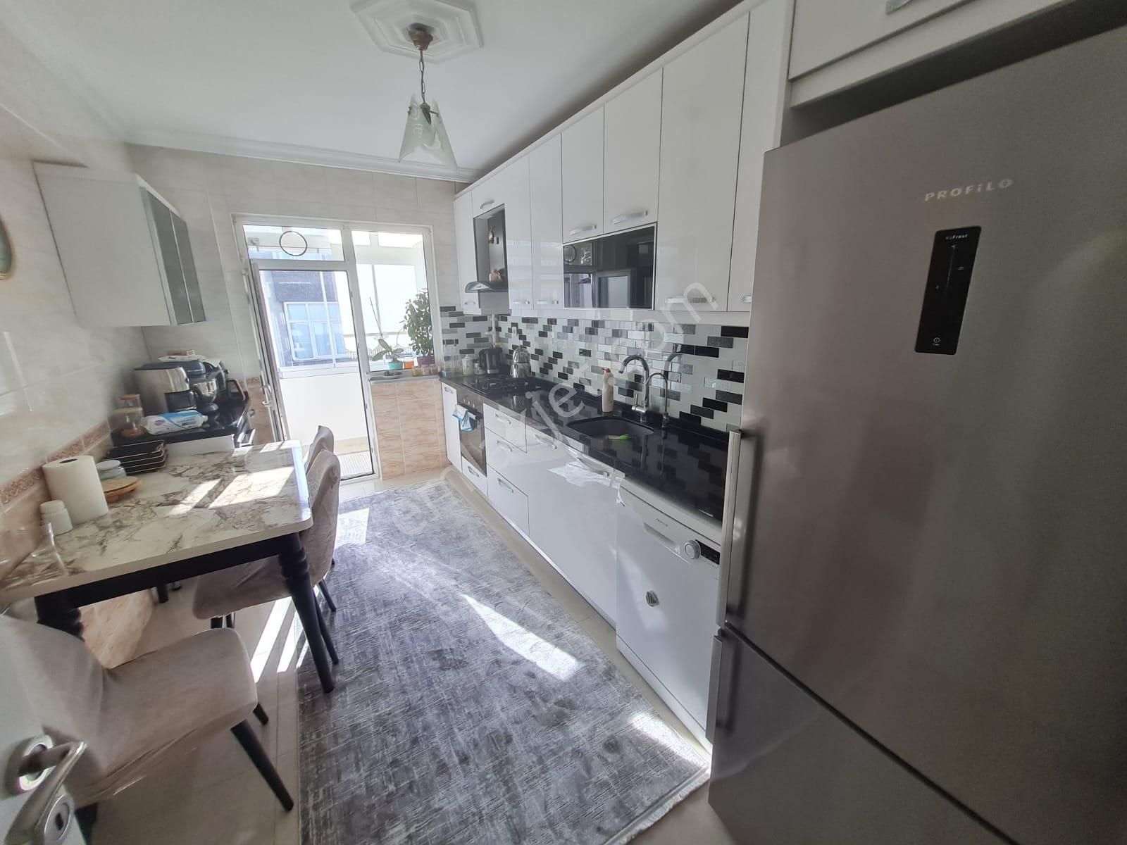 Bahçelievler Siyavuşpaşa Mustafa Kemal Paşa Cd. Yakın 3+1 145m2 - Görsel 16