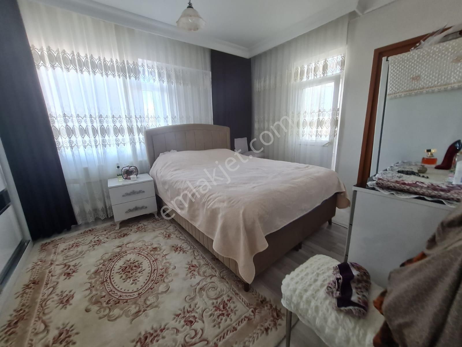 Bahçelievler Siyavuşpaşa Mustafa Kemal Paşa Cd. Yakın 3+1 145m2 - Görsel 28