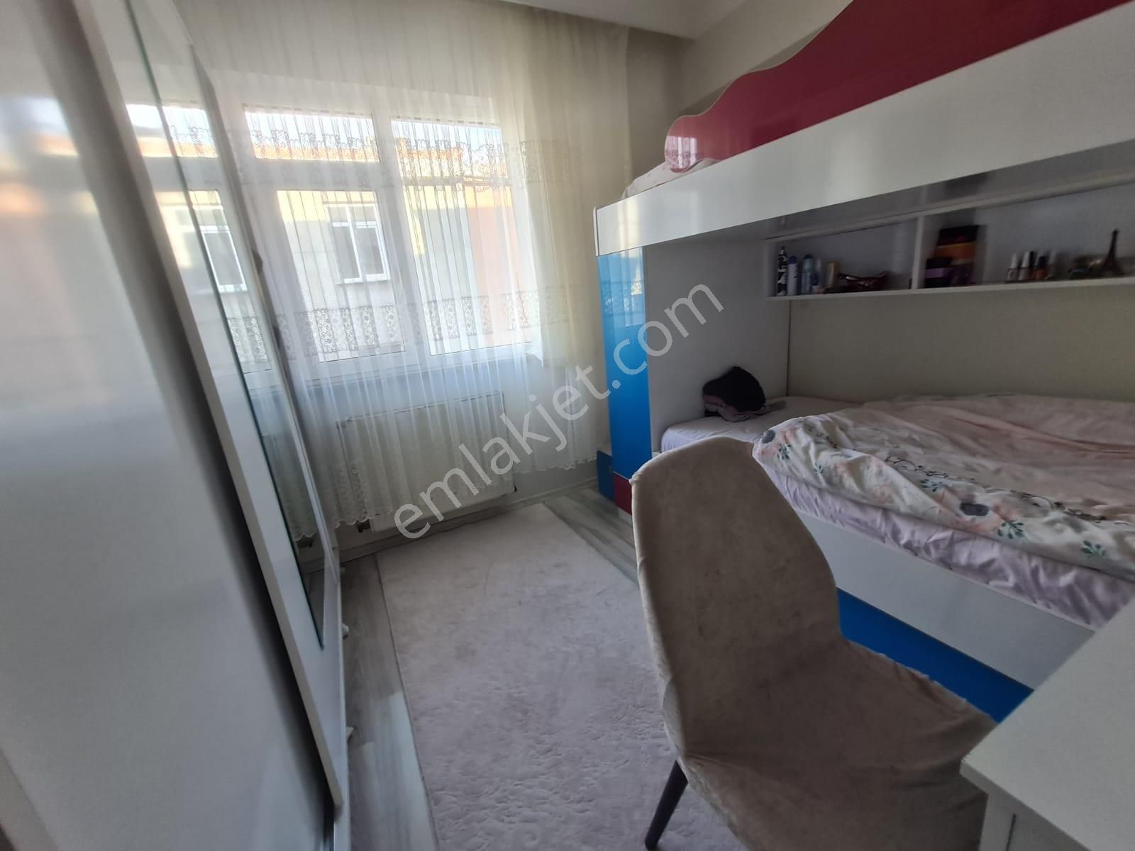 Bahçelievler Siyavuşpaşa Mustafa Kemal Paşa Cd. Yakın 3+1 145m2 - Görsel 9