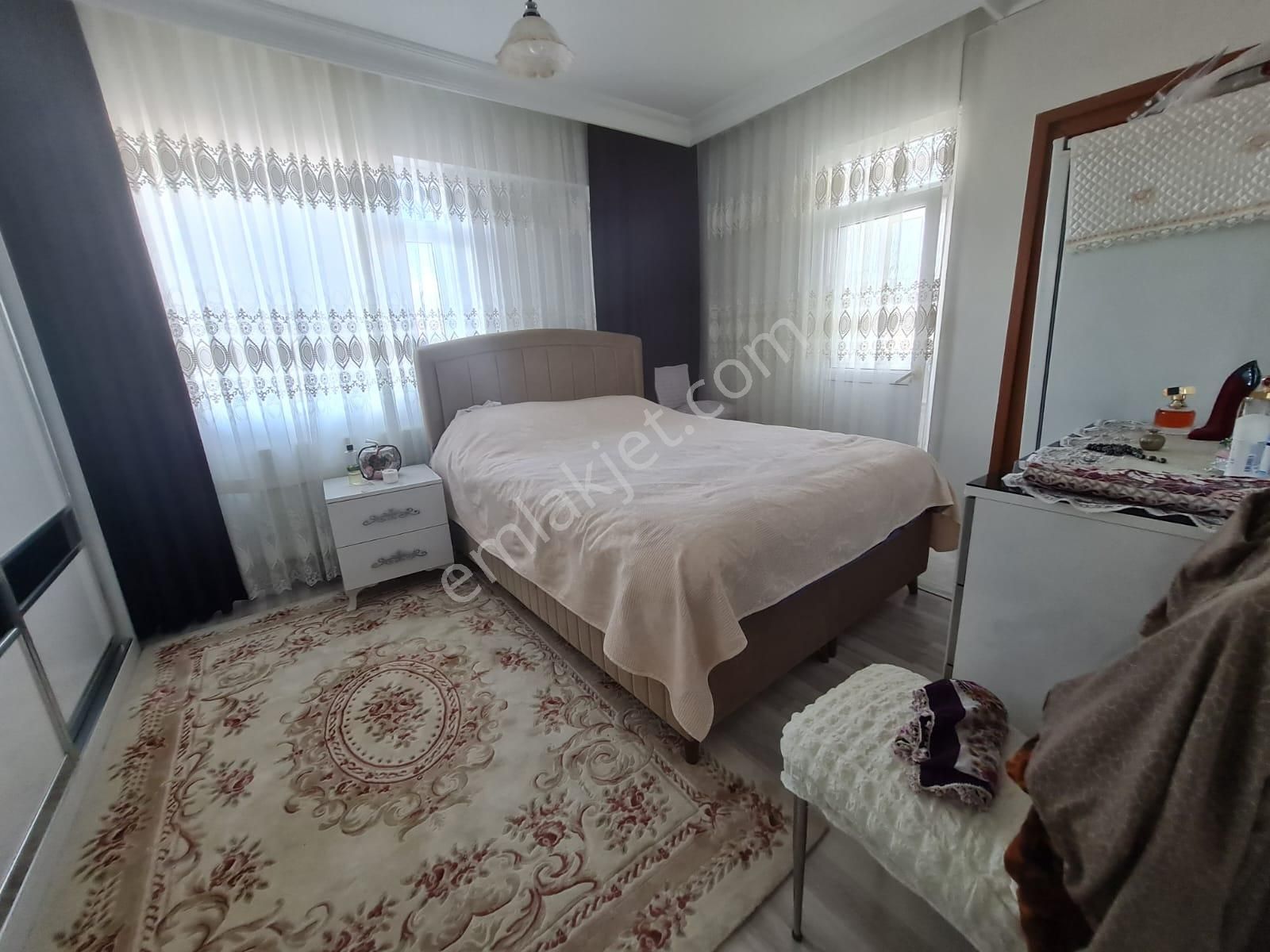 Bahçelievler Siyavuşpaşa Mustafa Kemal Paşa Cd. Yakın 3+1 145m2 - Görsel 27