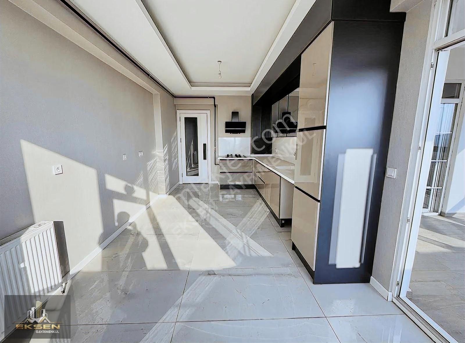 Eksen'den Lüks Yapılı Manzaralı 4+1 Masrafsız Site Dairesi - Görsel 35