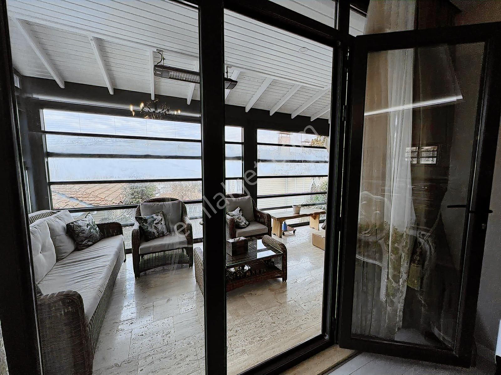 Çengelköy Ata 2 Sitesi 1.tepe De Çıkışa Yakın 300 M2 Villa - Görsel 6