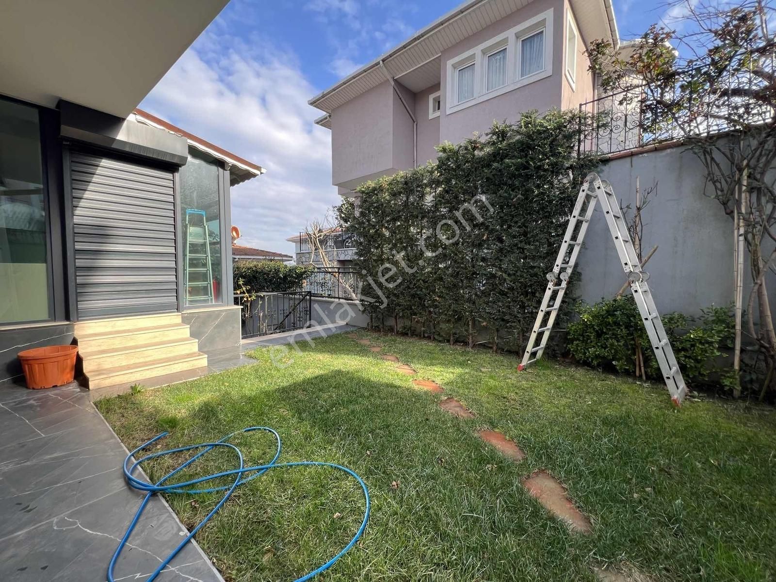 Çengelköy Ata 2 Sitesi 1.tepe De Çıkışa Yakın 300 M2 Villa - Görsel 14