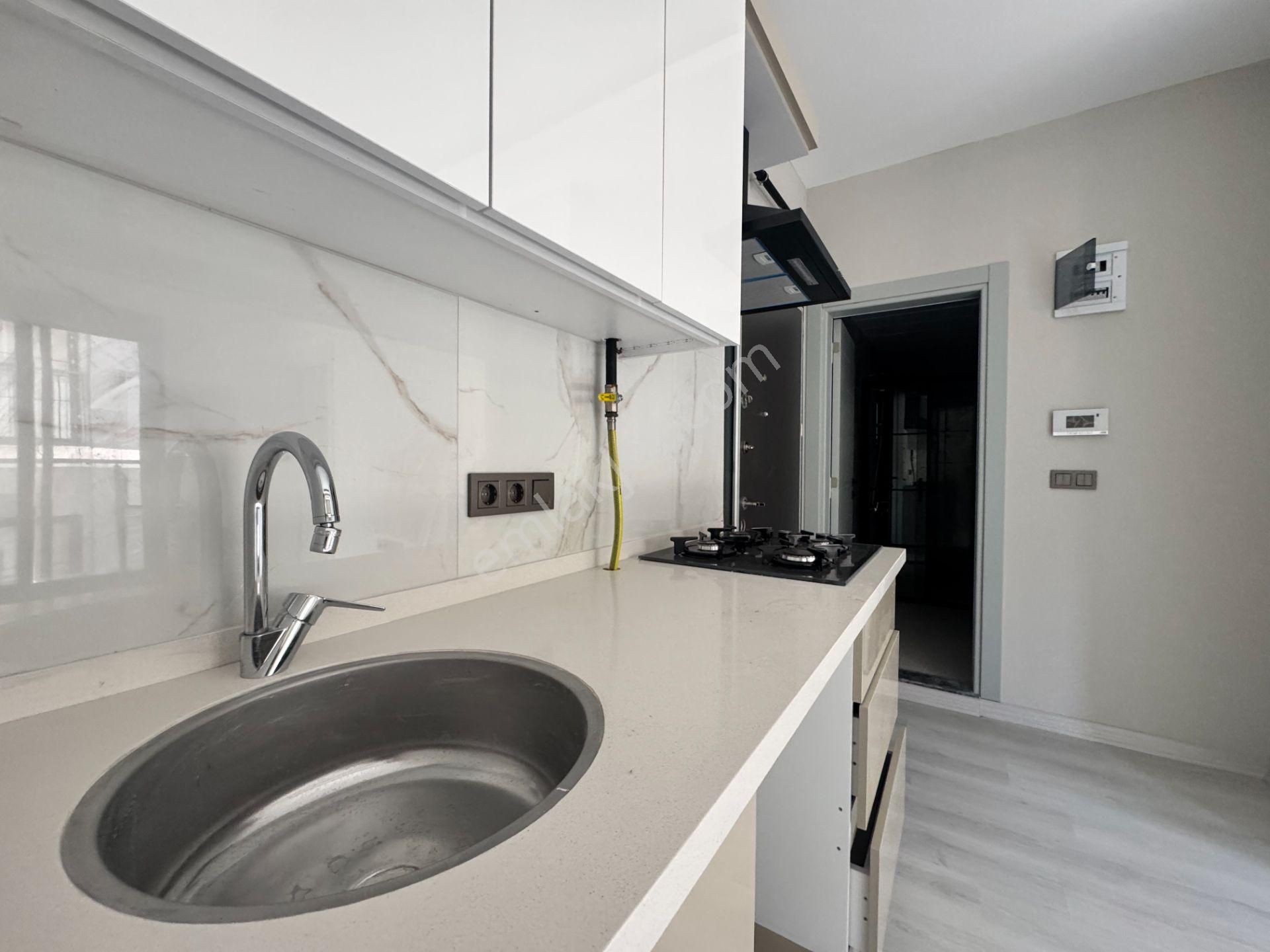 Azim Çelik Twıns Projesinde Kiralık 1+1 - Görsel 16