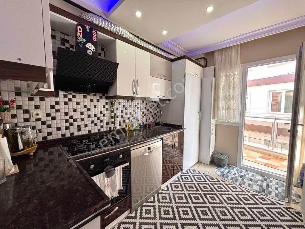 Re/max Target’tan Satılık Merkezi Lokasyonda Arakat 2+1 Daire - Görsel 11