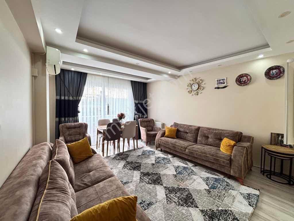 Re/max Target’tan Satılık Merkezi Lokasyonda Arakat 2+1 Daire - Görsel 2