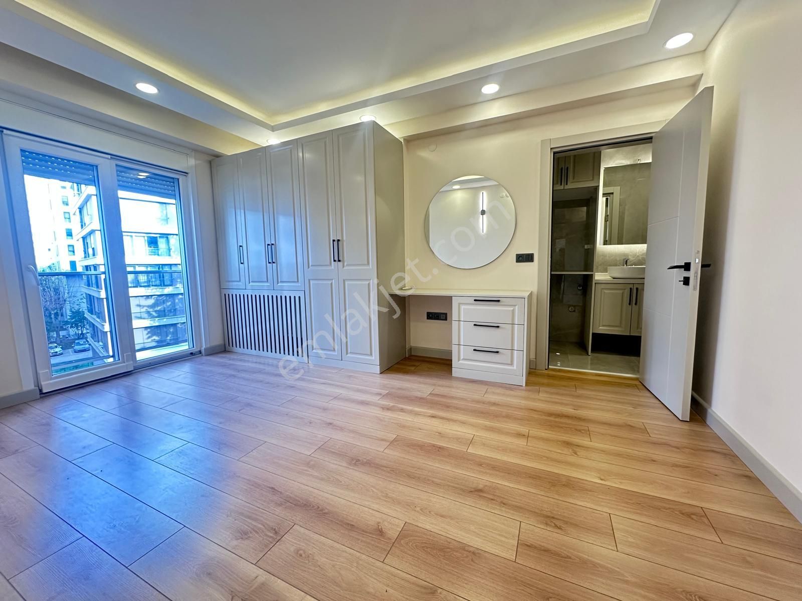 Erenköy Kaşanelerde 7/24 Güvenlikli Havuzlu Prestijli Binada - Görsel 30